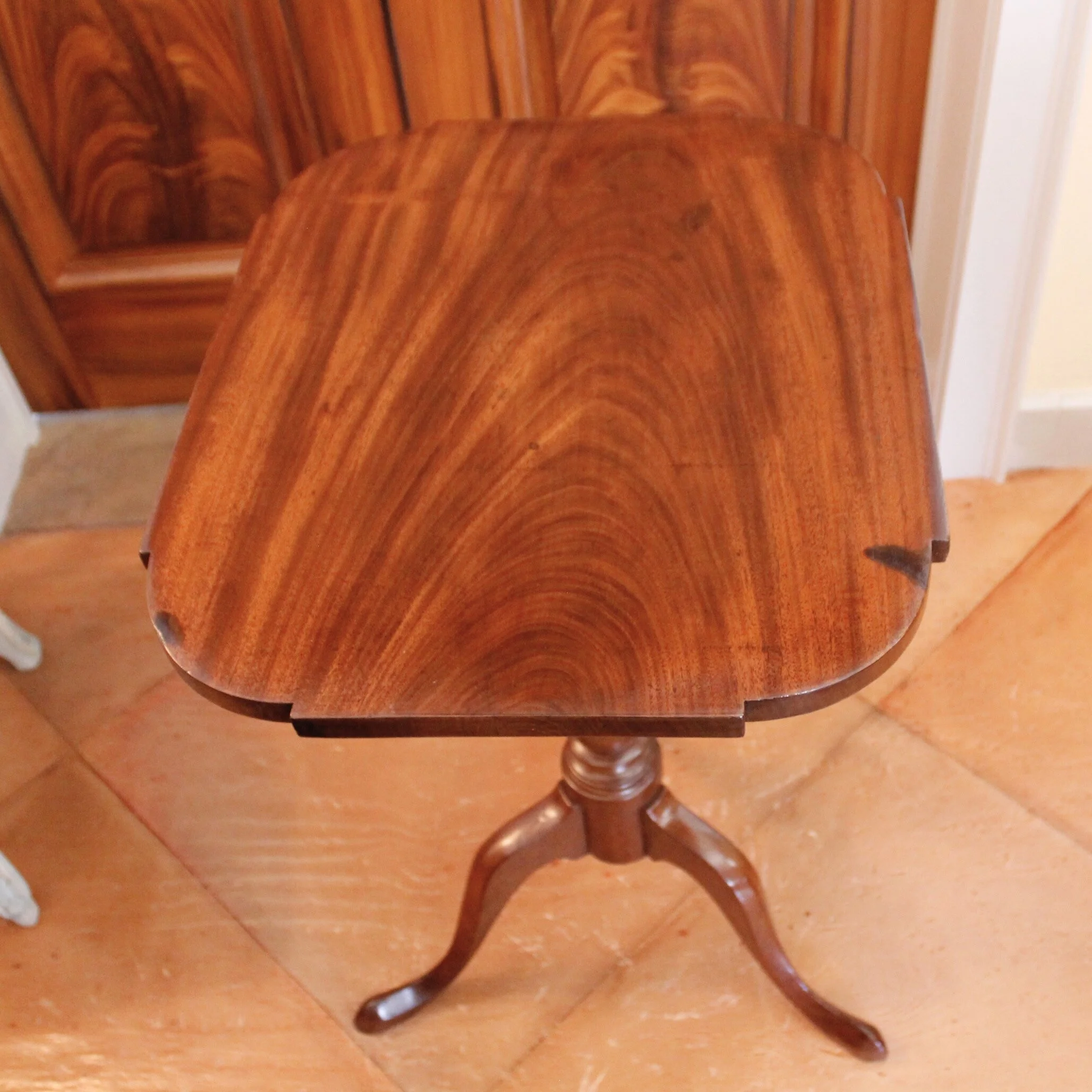 American Federal Mahogany Tilt Top Candlestand Table, New England
