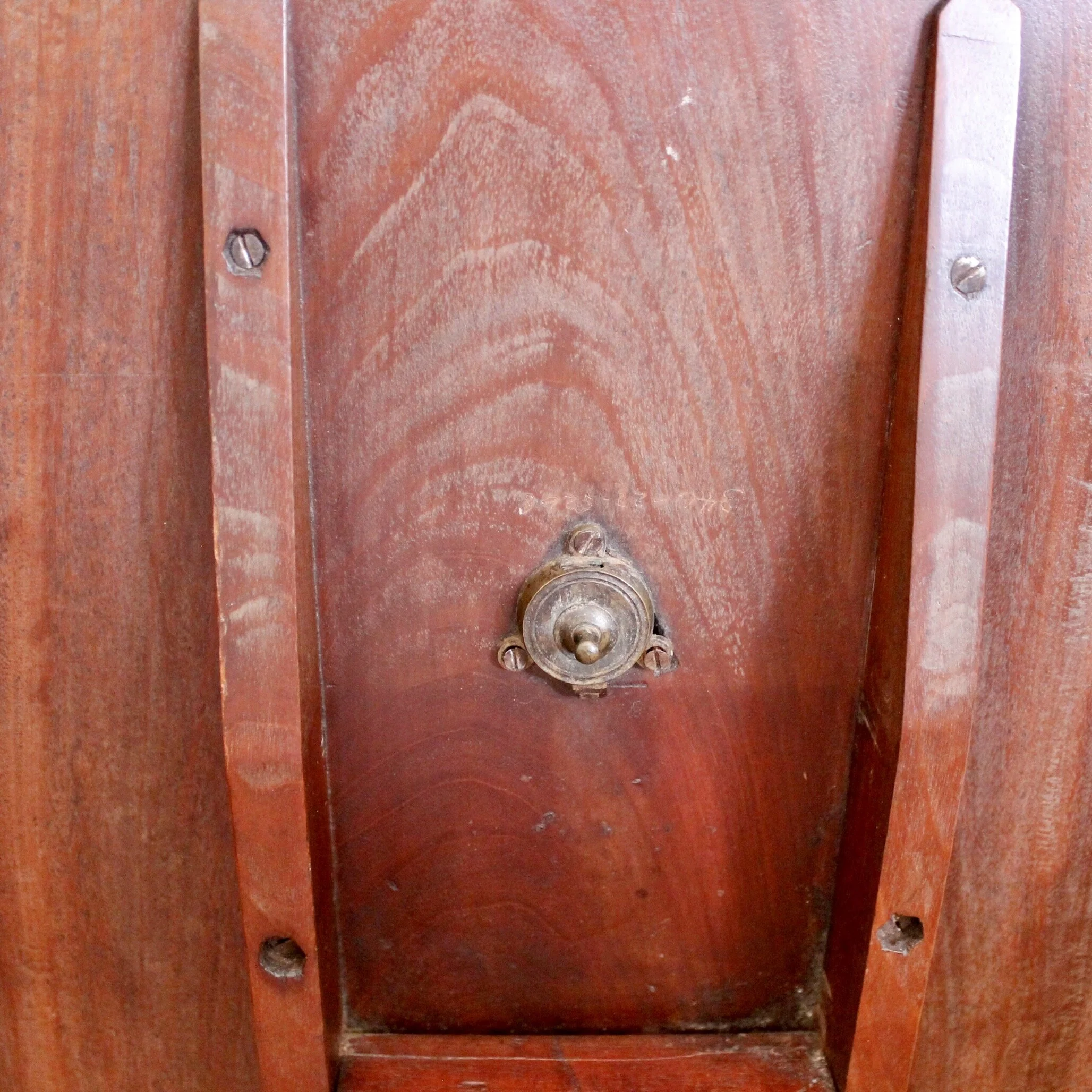 American Federal Mahogany Tilt Top Candlestand Table, New England