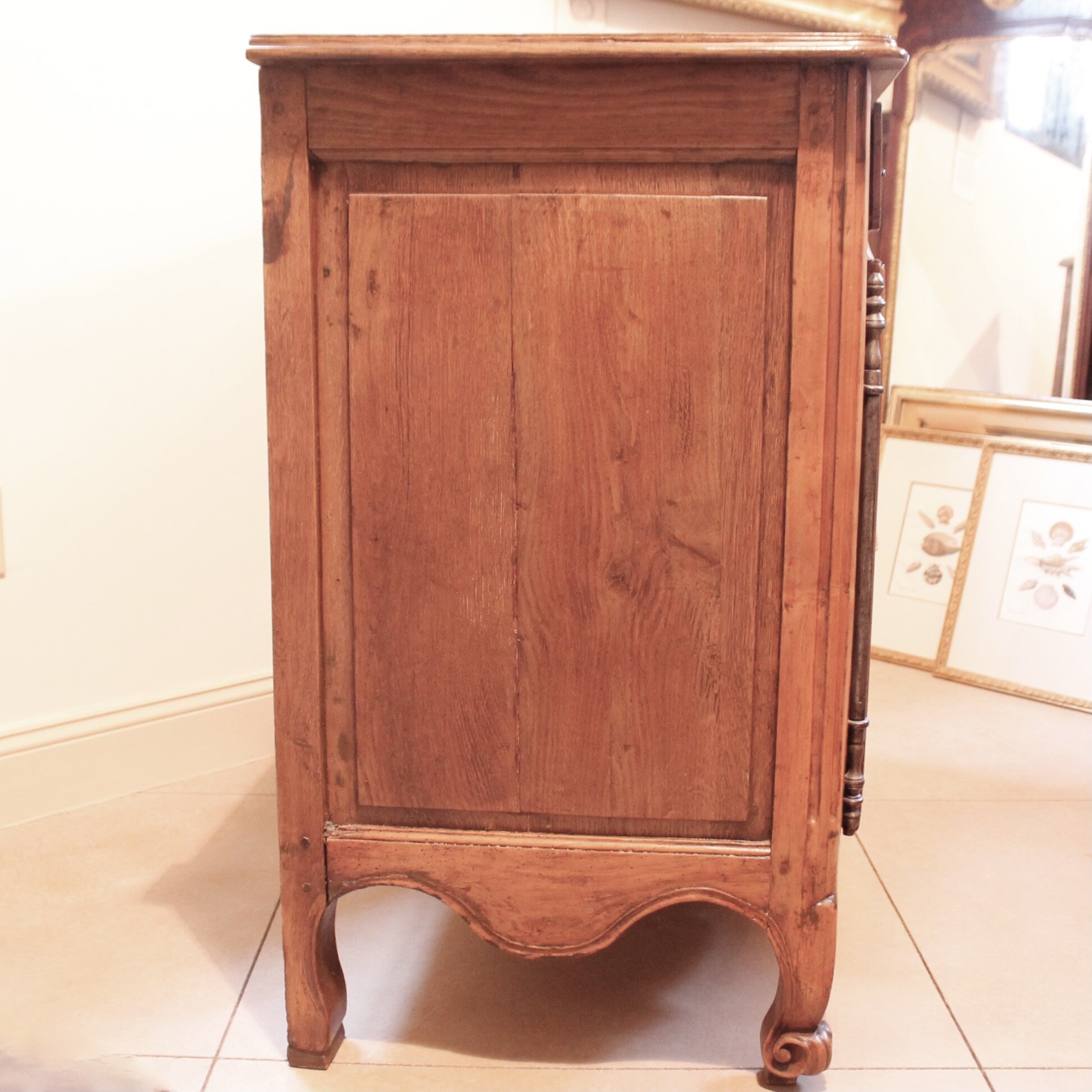French Provincial Louis XV Style Cabinet, buffet, sideboard with Scroll Carved Arched Doors