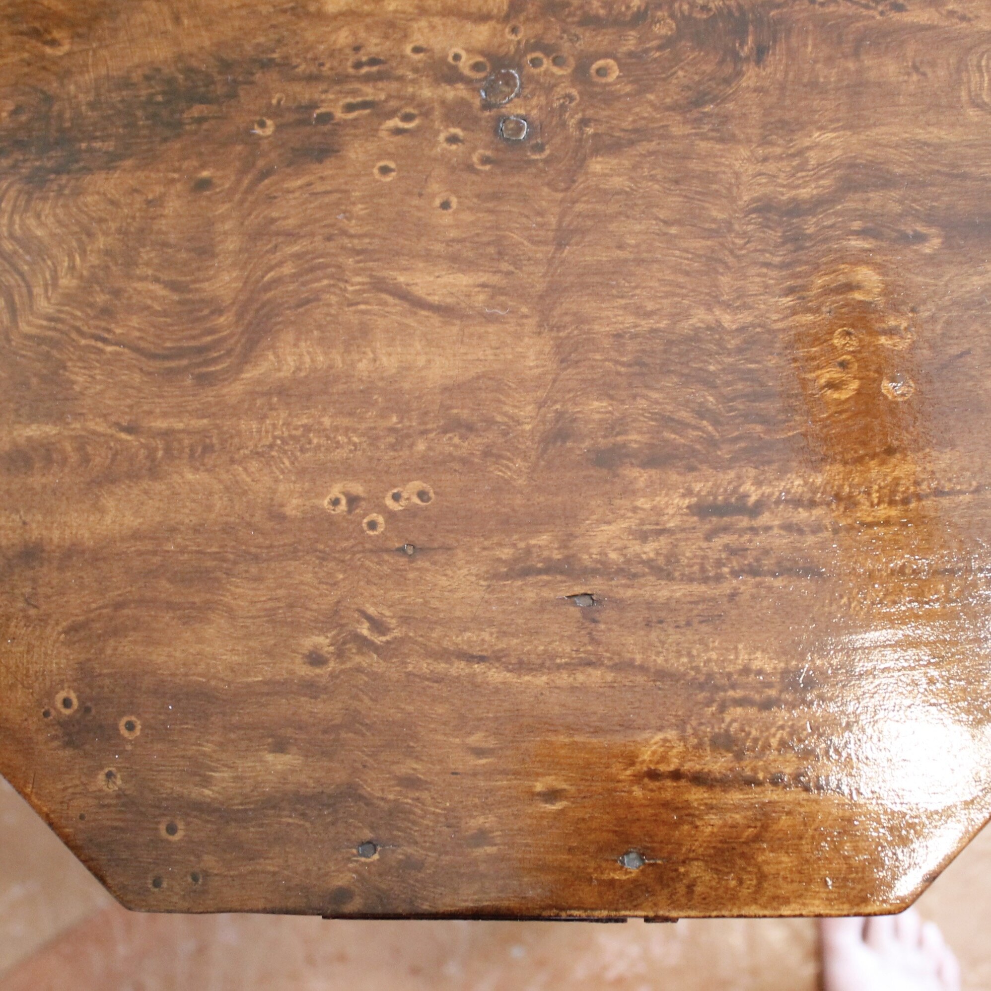 American Federal Octagonal Top Candlestand Occasional Table, Grain Painted Bird’s Eye Maple