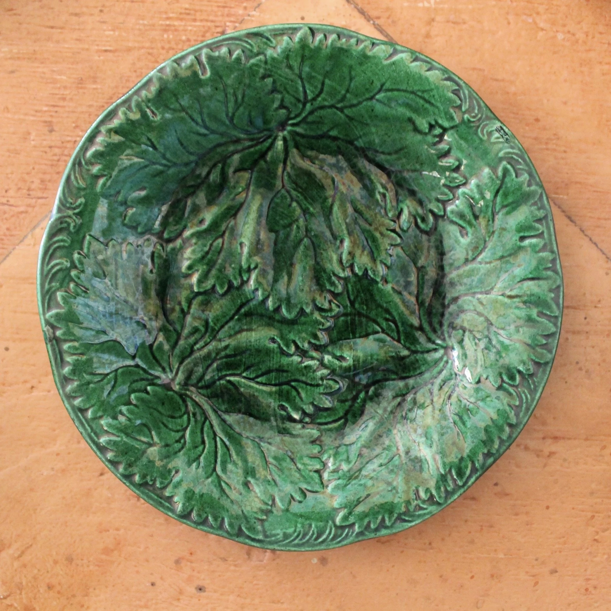 Set of Six English Green Majolica Plates, Leaves