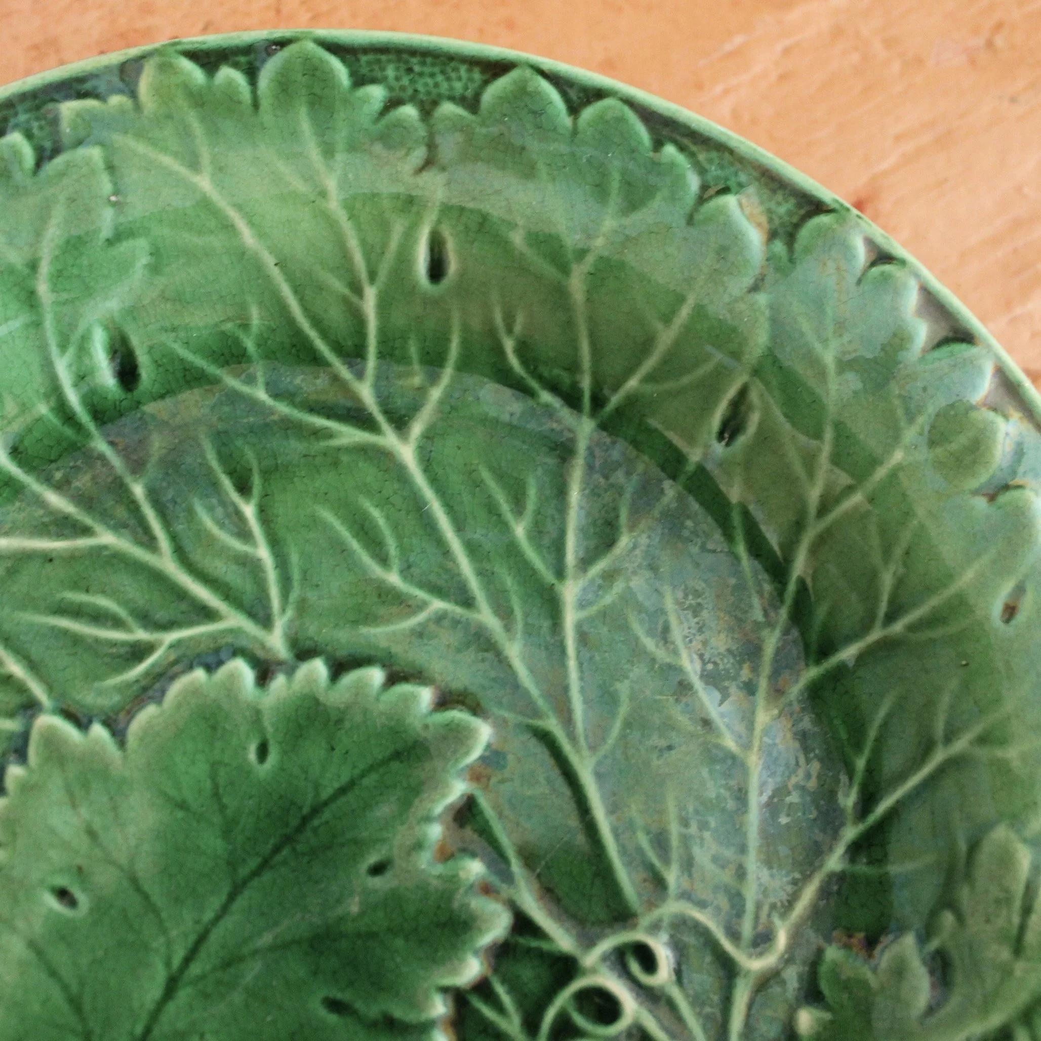 Set of Six English Green Majolica Plates, Large Leaf