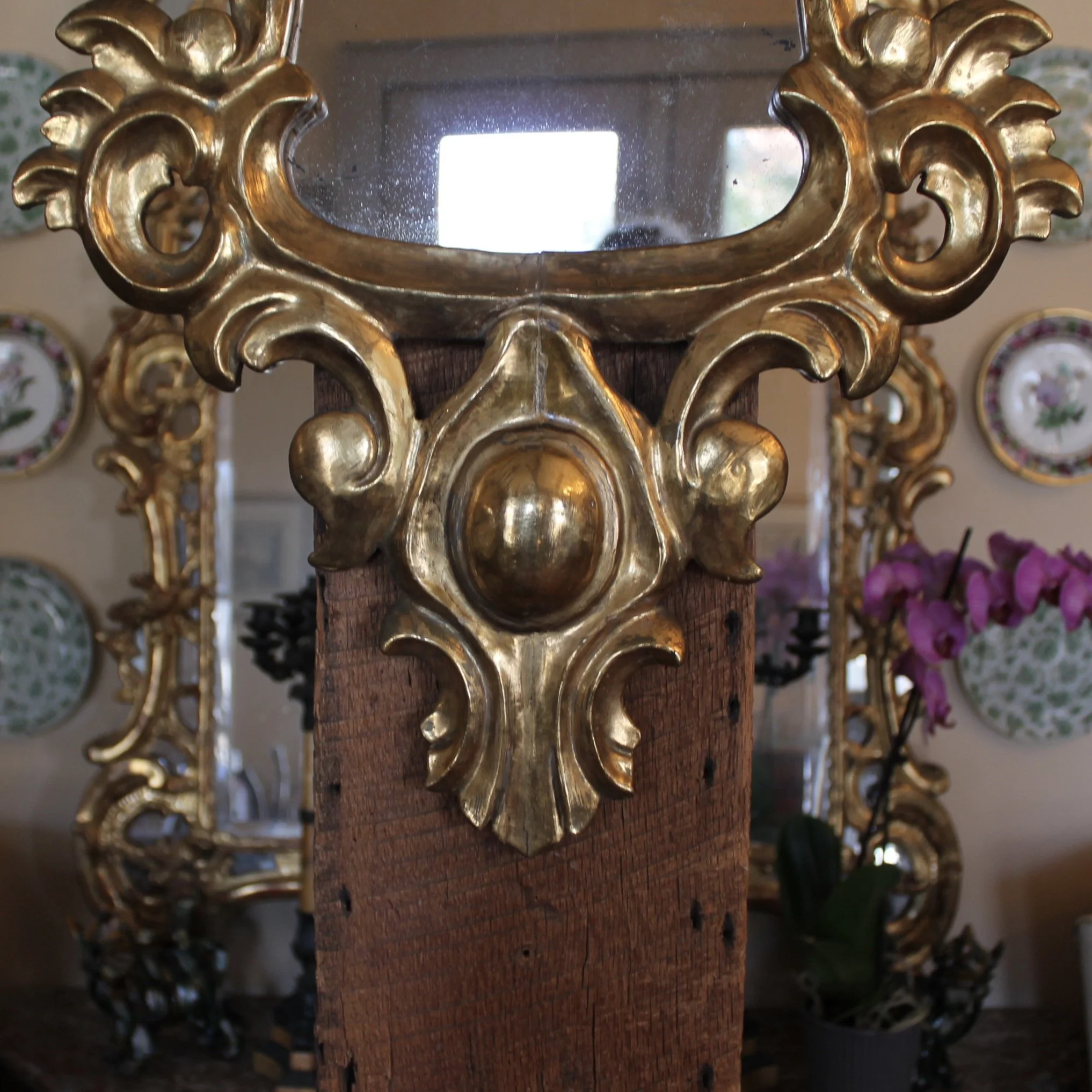 Italian Giltwood Carved Baroque Style Mirror