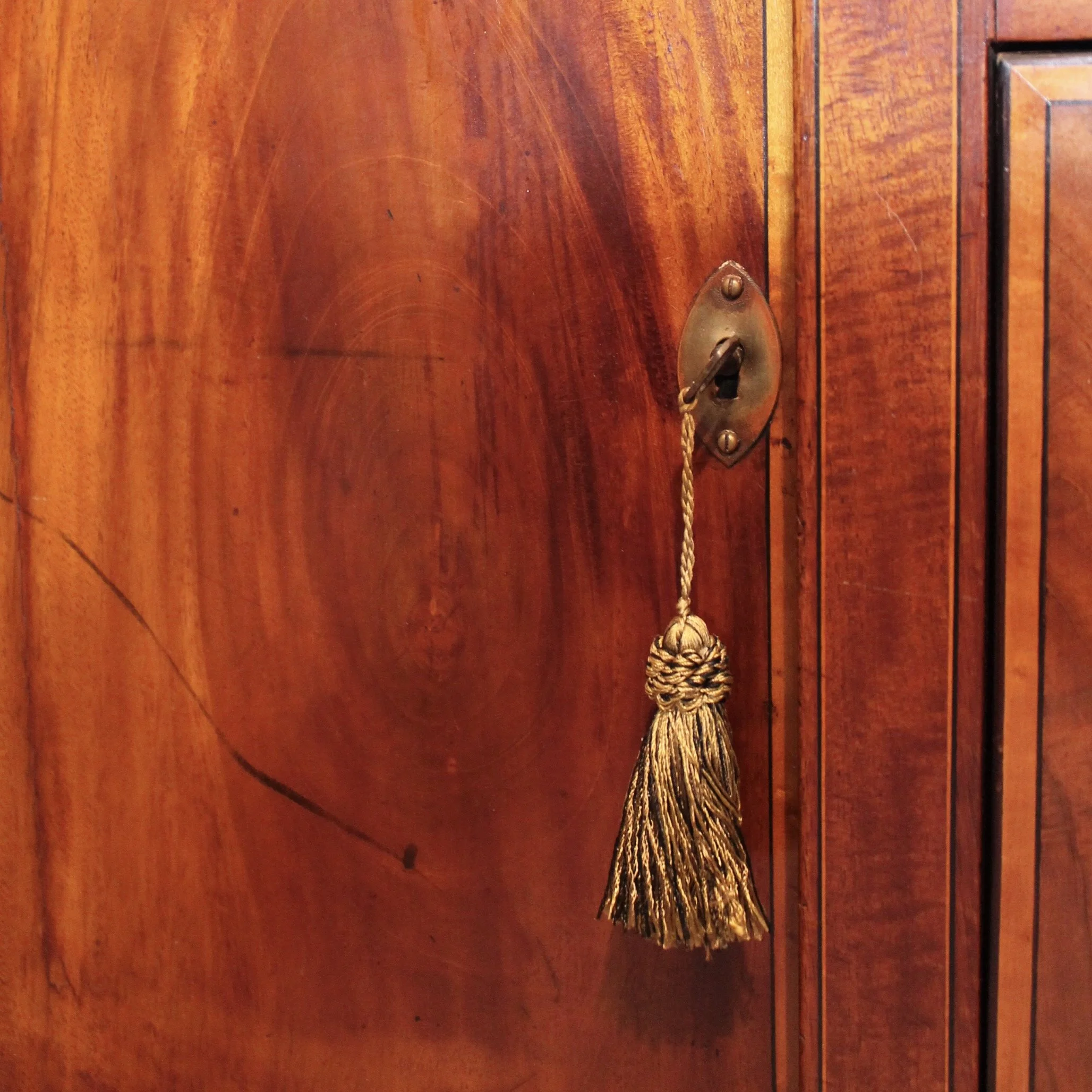 New England Federal Mahogany Hunt Board Inlaid Sideboard
