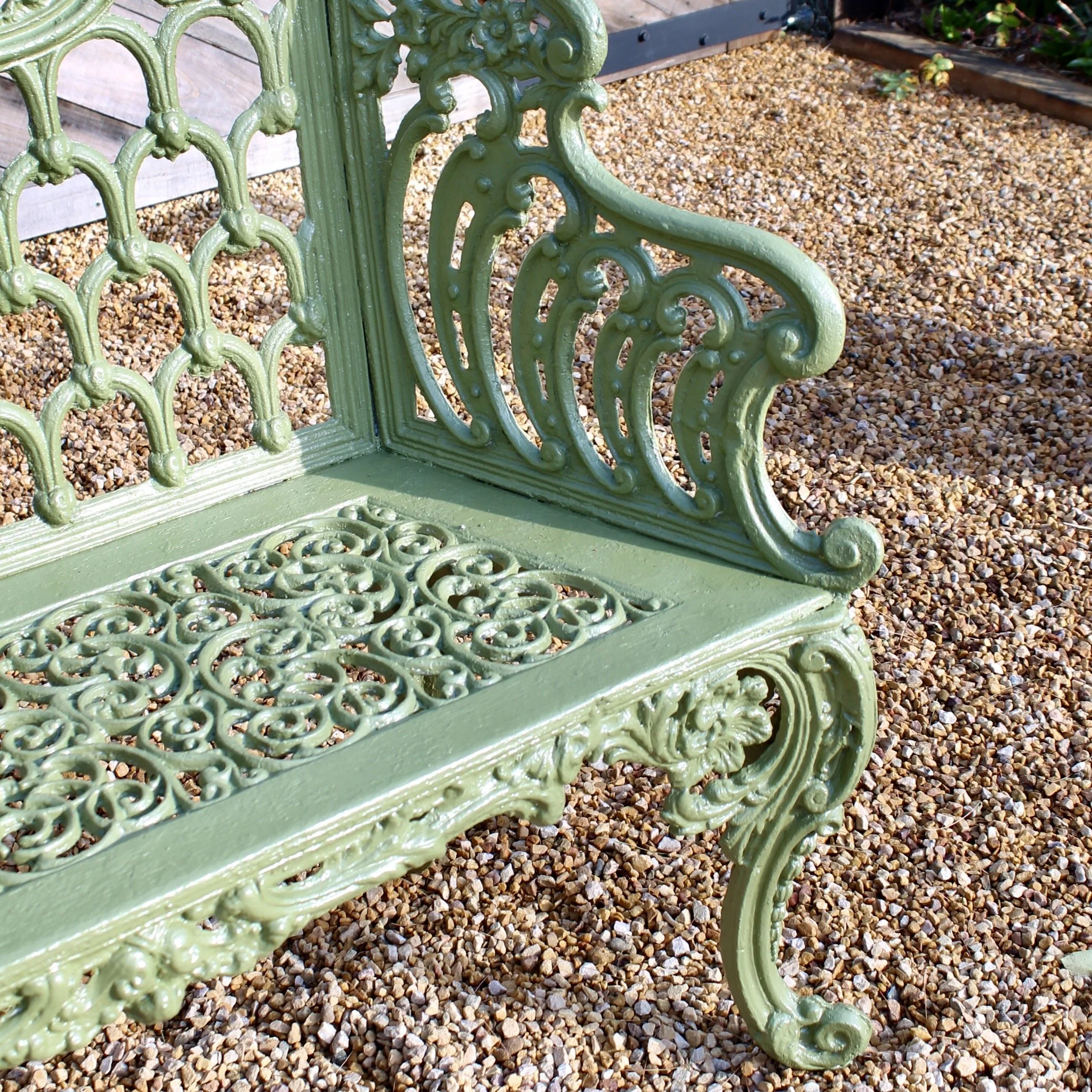 Pair of American "White House" Garden Benches