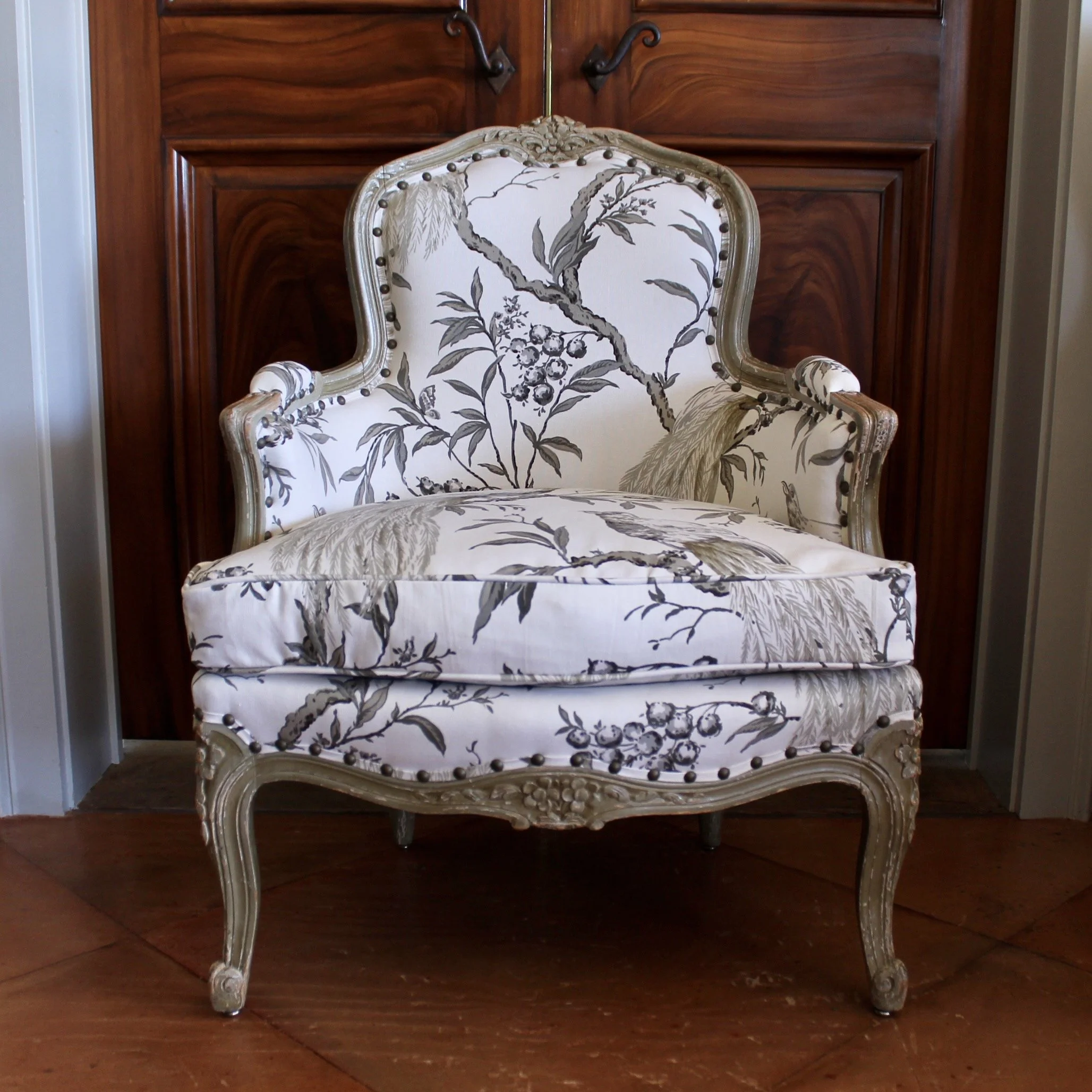 Pair of French Louis XV Style Grey Painted Bergères