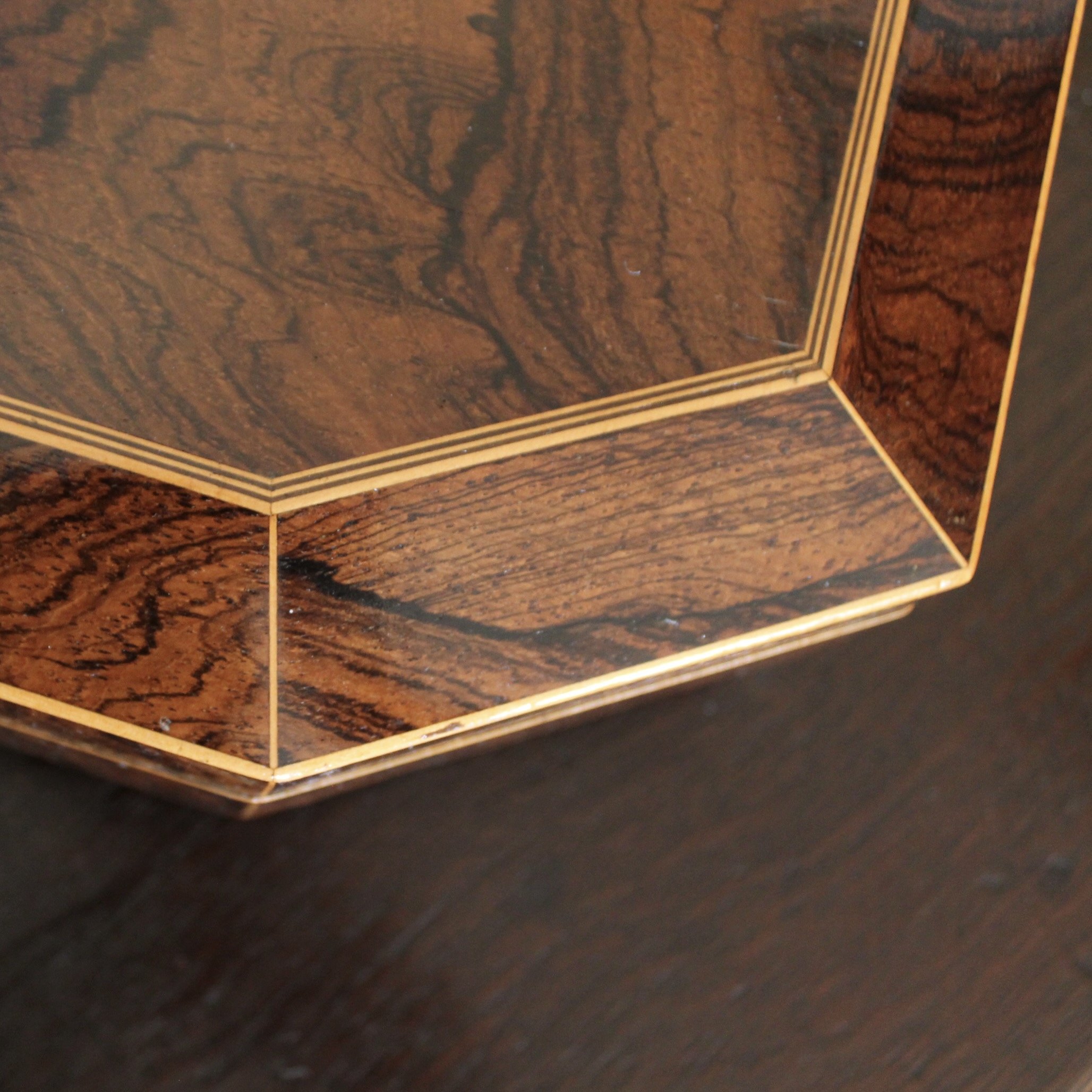 English Octagonal Rosewood with Boxwood Line Inlay Jewelry Box