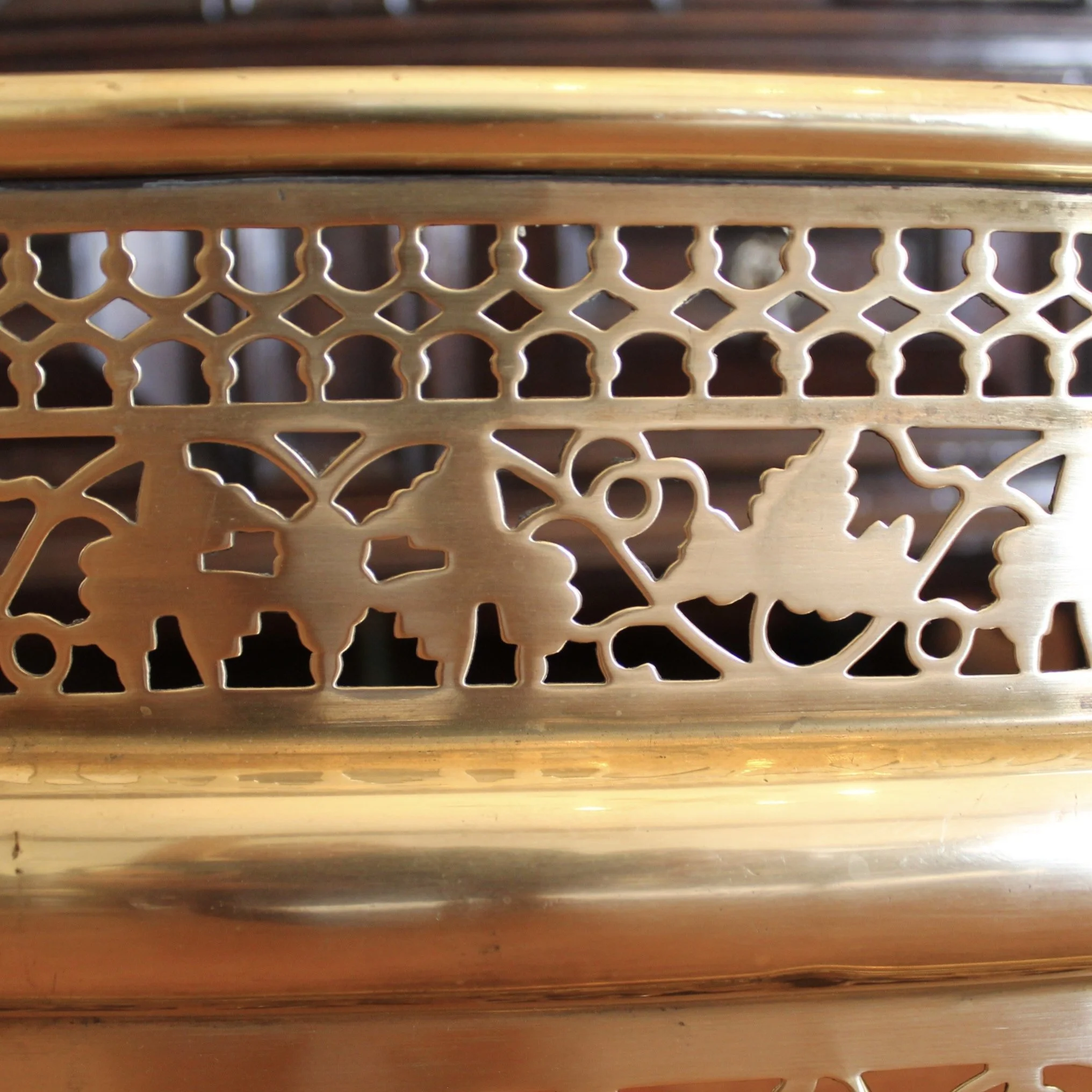 American Brass Fireplace Fender with Leaf Pattern Fretwork