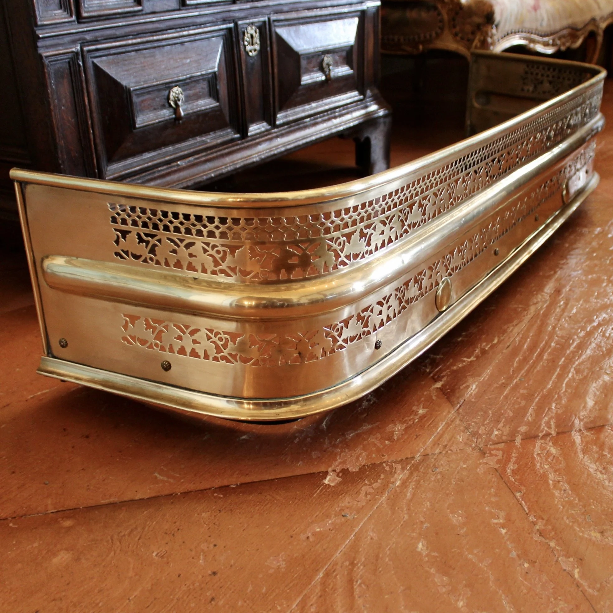 American Brass Fireplace Fender with Leaf Pattern Fretwork