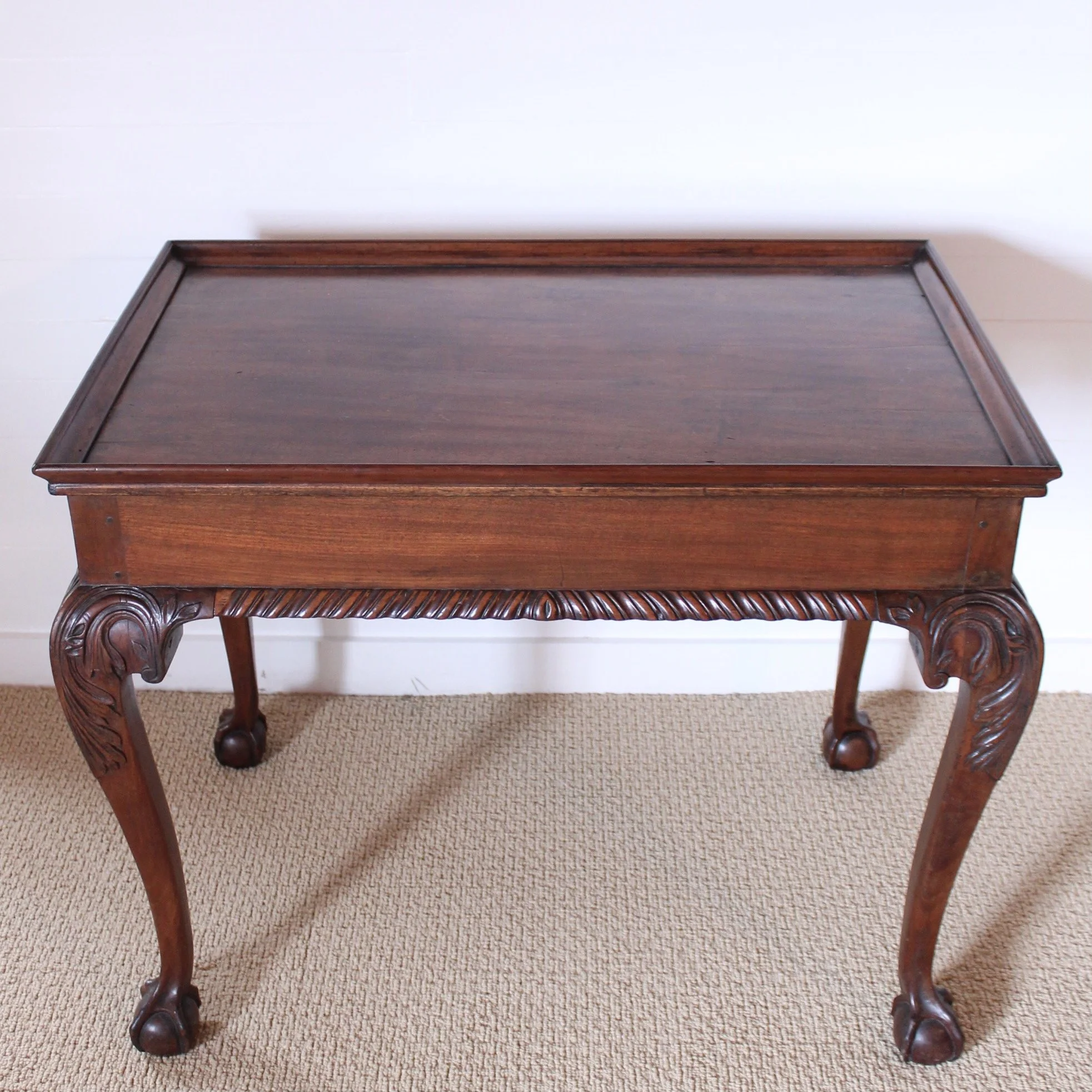 American Chippendale Mahogany Rectangular Tray Top Tea Table With Carved Cabriole Legs, 18th Century