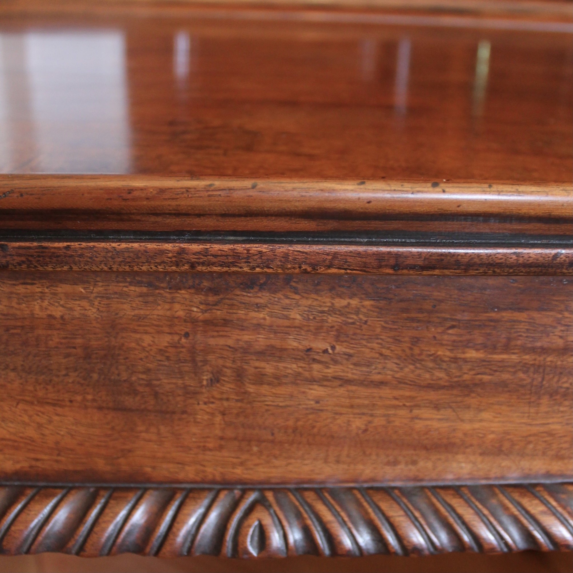 American Chippendale Mahogany Rectangular Tray Top Tea Table With Carved Cabriole Legs, 18th Century