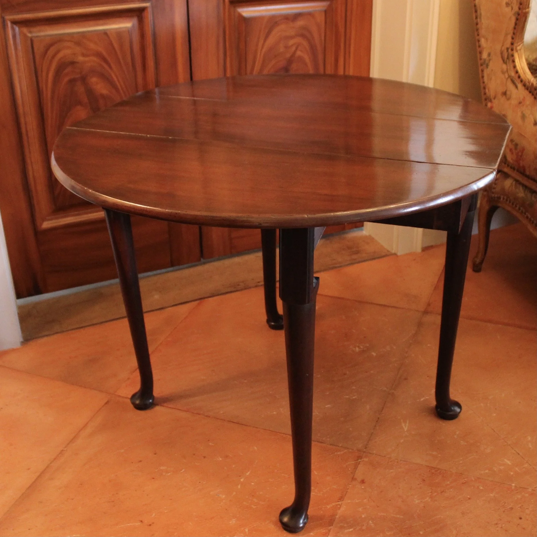 Small George II English Mahogany Drop-Leaf Table