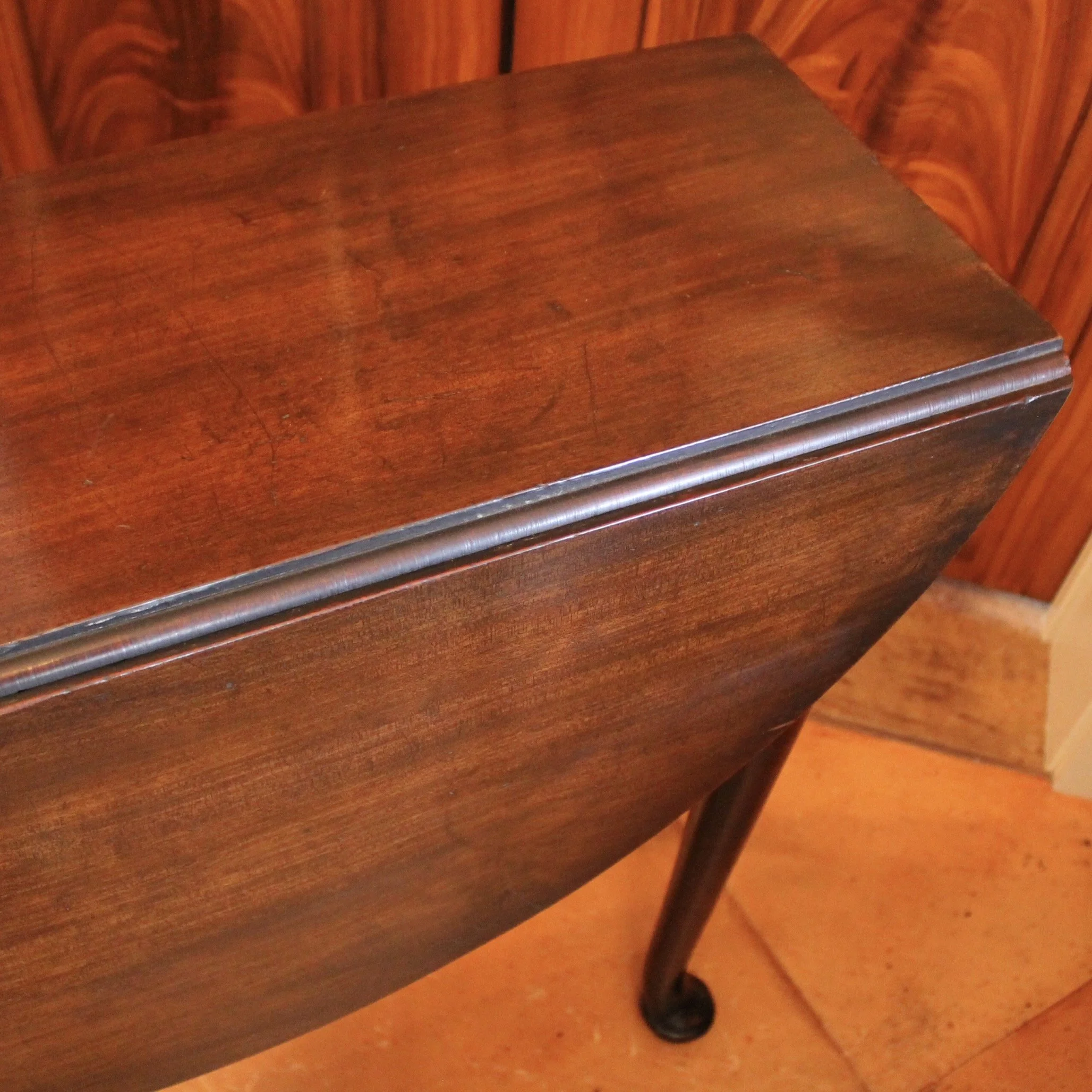 Small George II English Mahogany Drop-Leaf Table