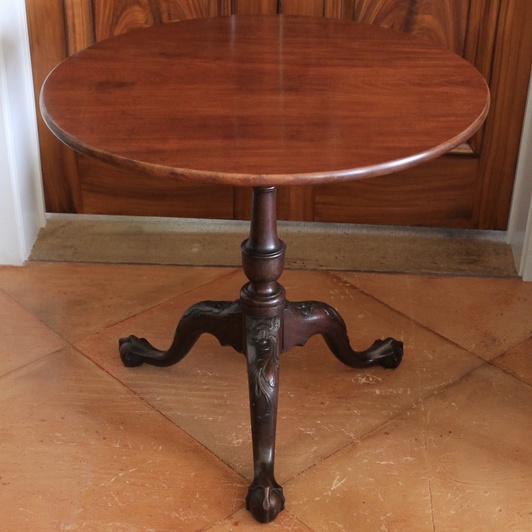 American Mahogany Tilt Top Table with Acanthus and Rosette Carved Pedestal, 18th Century