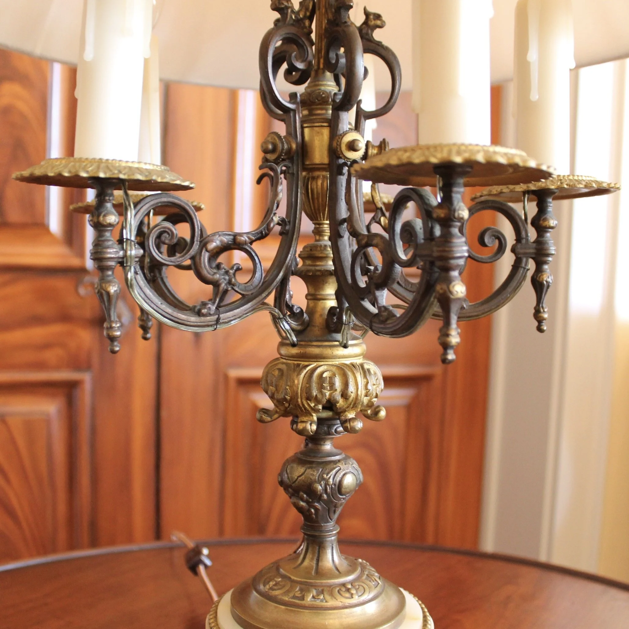 Bronze and Alabaster Belle Époque Era Antique Lamp