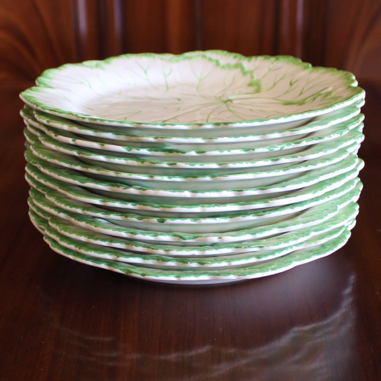 Rare Set of 12 Wedgwood White Majolica Geranium Leaf Dessert Plates