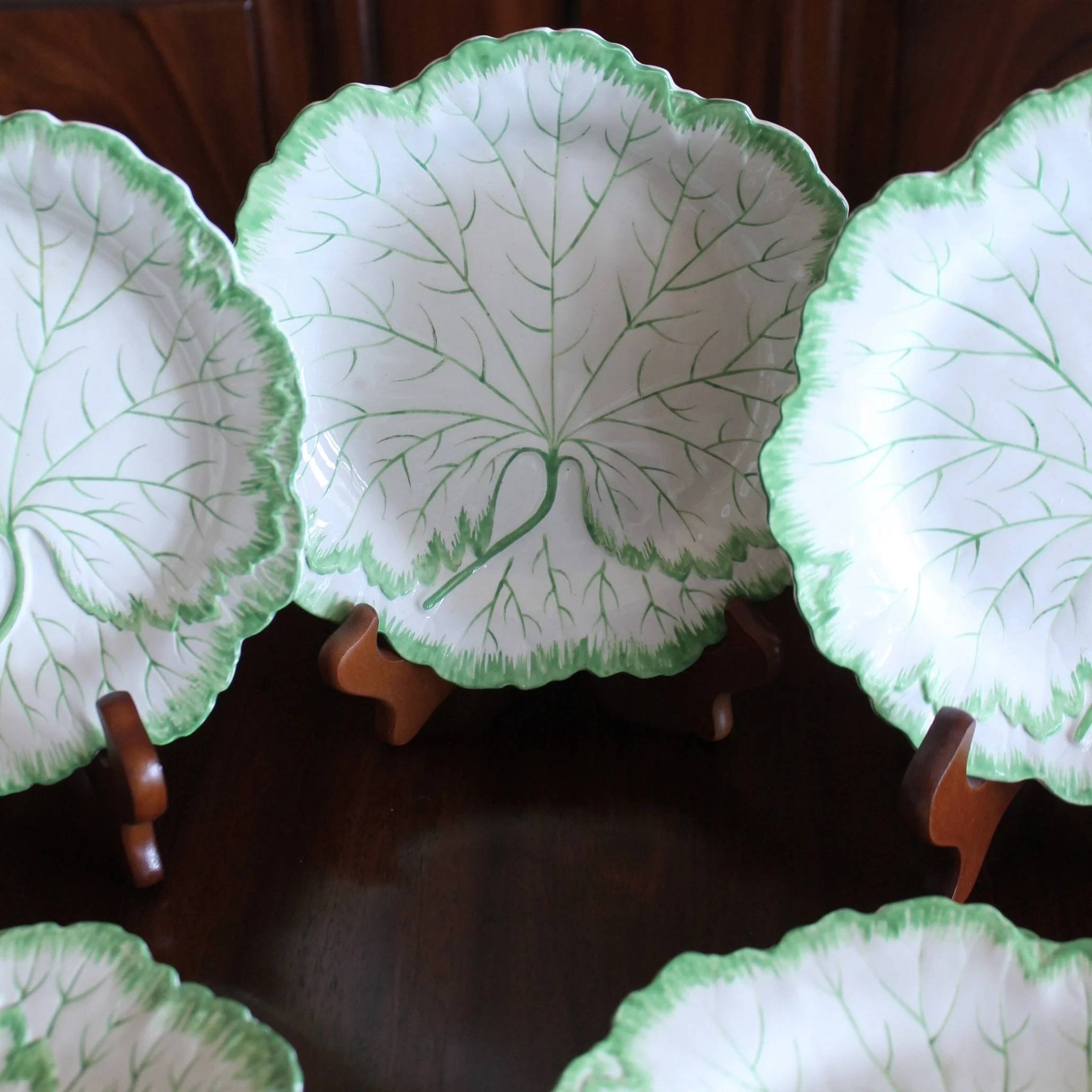 Rare Set of 12 Wedgwood White Majolica Geranium Leaf Dessert Plates