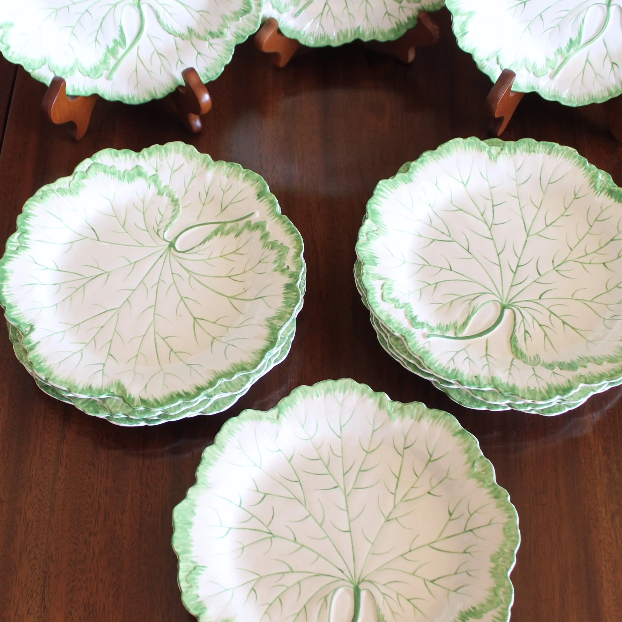 Rare Set of 12 Wedgwood White Majolica Geranium Leaf Dessert Plates