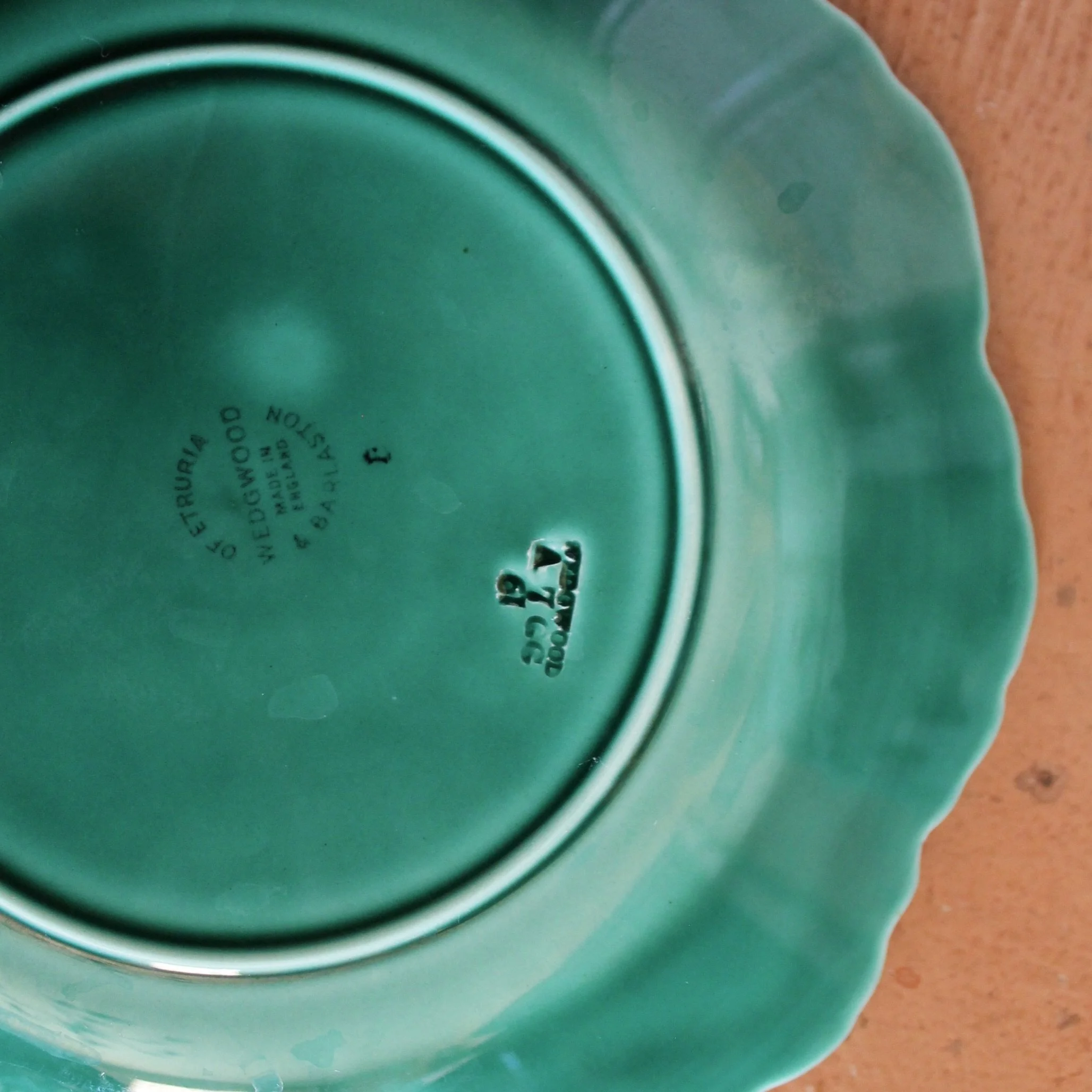 Wedgwood Green Majolica Geranium Leaf Plates