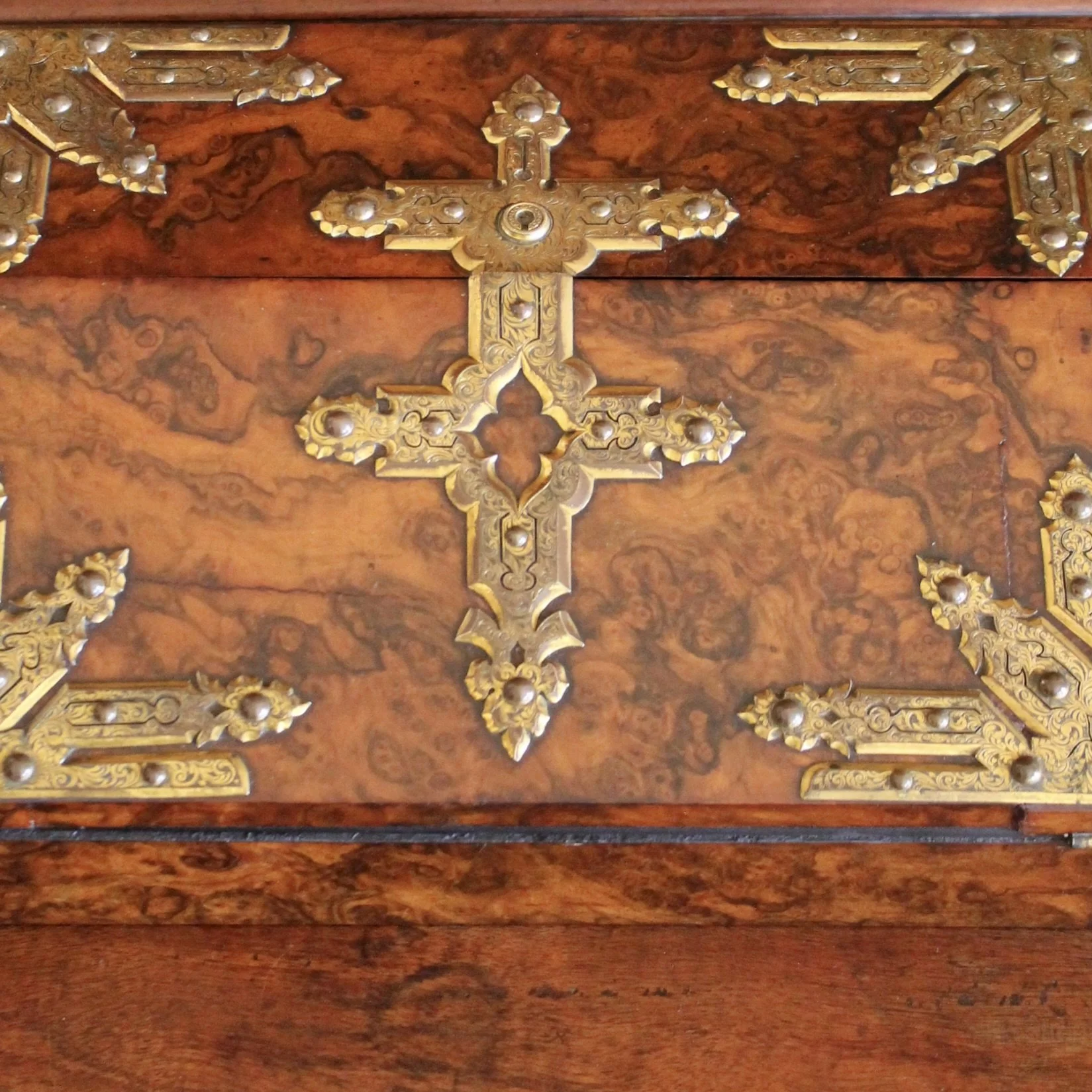 Burl Wood Writing Box, George Betjemann and Sons