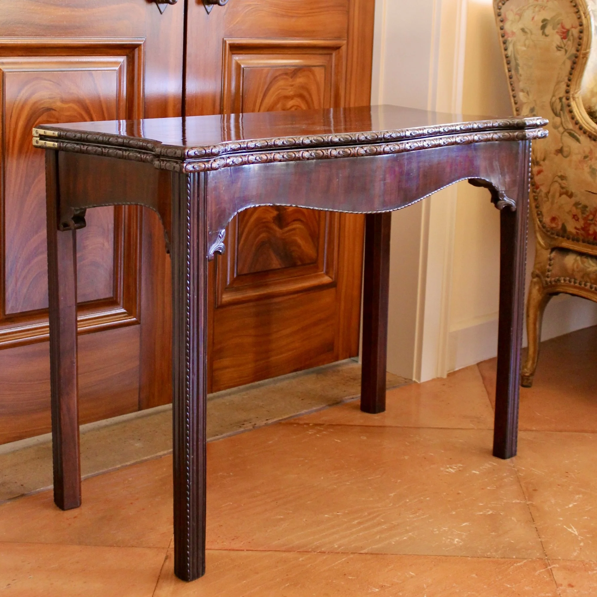 Georgian Game Table With Carved Rosette Edge