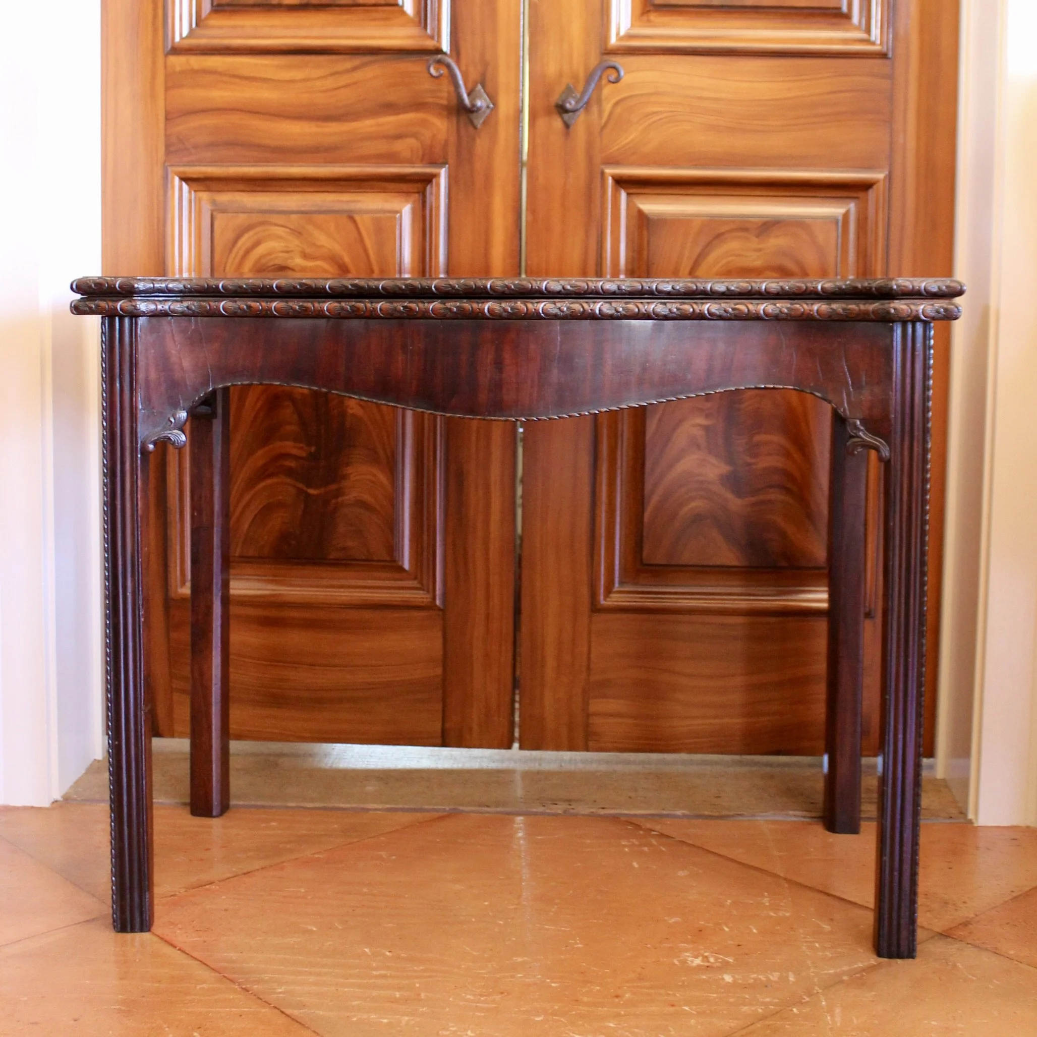 Georgian Game Table With Carved Rosette Edge