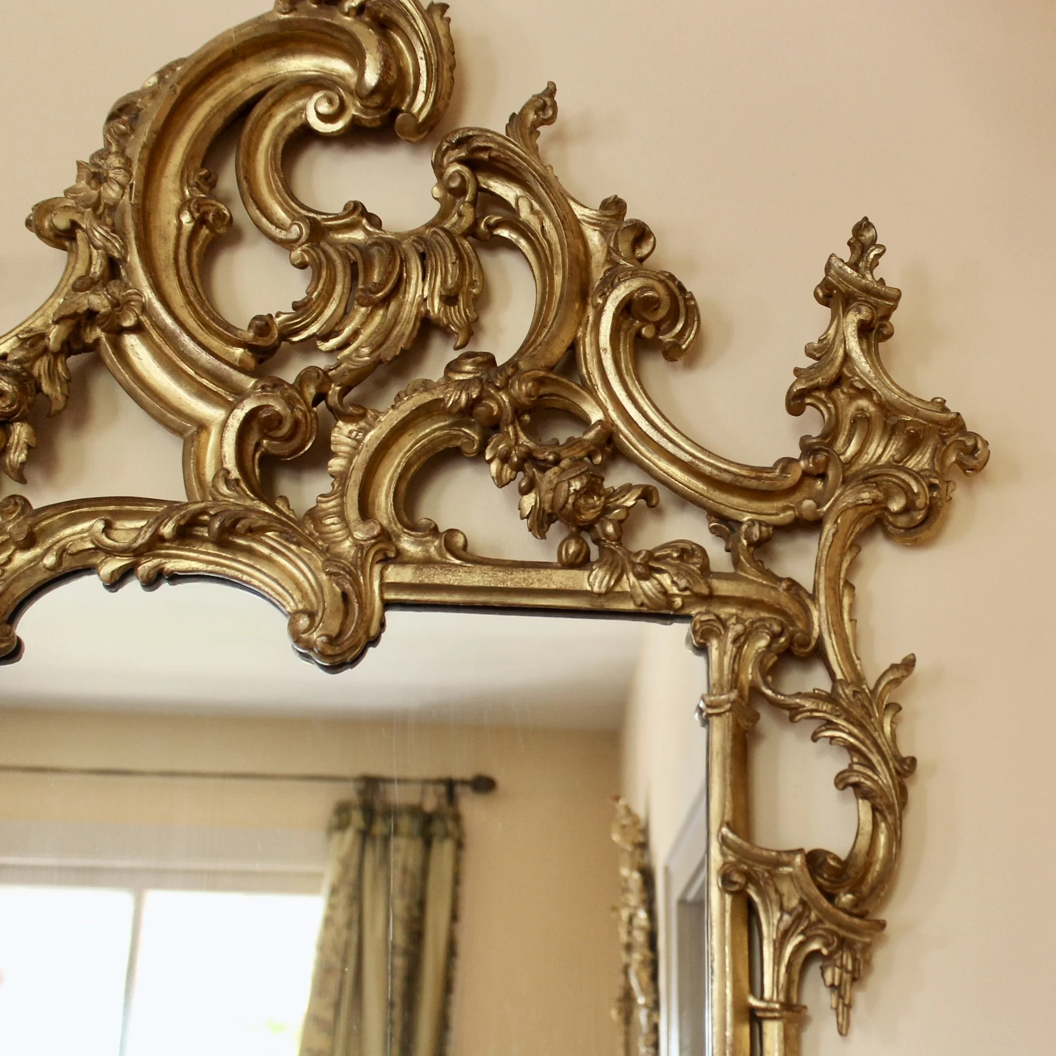 Italian Carved and Gilded Chippendale Rococo Style Mirror