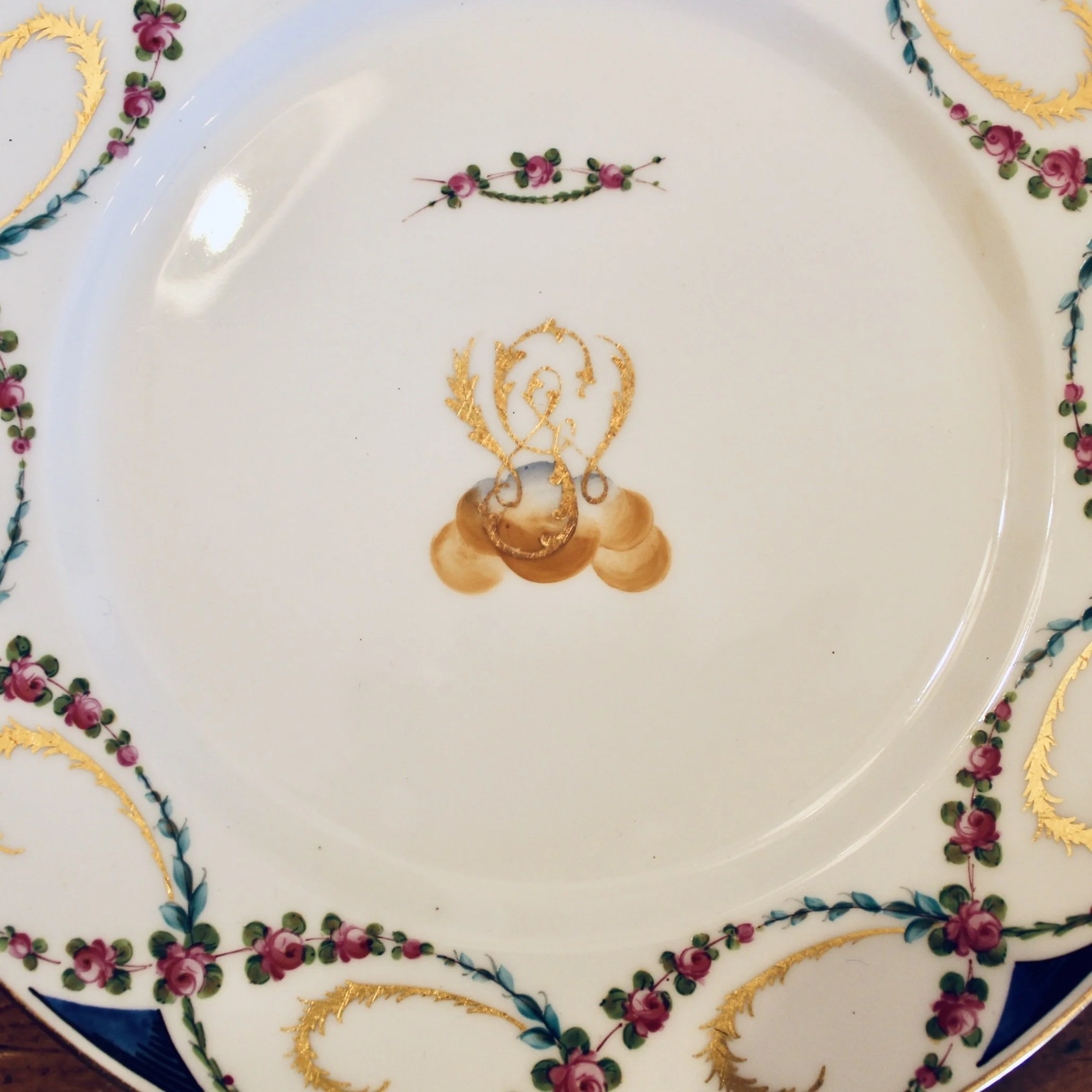 Chinese Export Style Porcelain Dessert Plates