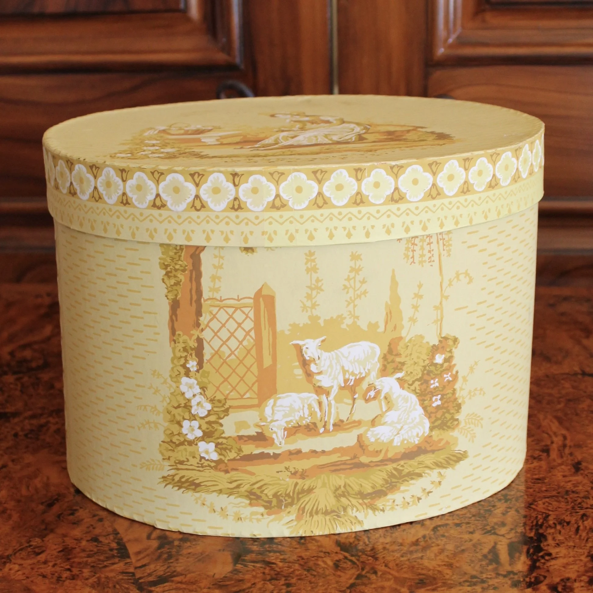 American Chartreuse Scenic Wallpaper Vintage Bandbox