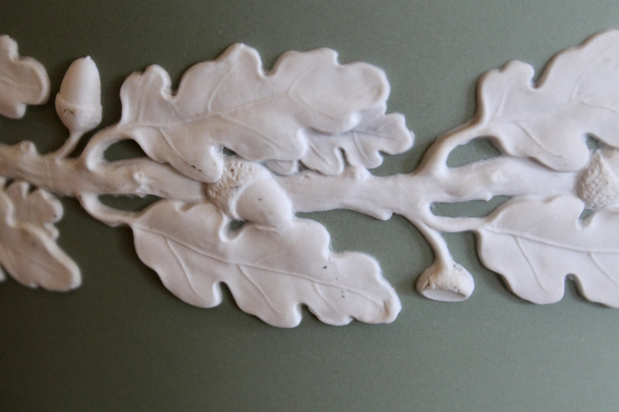 Wedgwood Green and White Cheese Dome with Oak Leaves