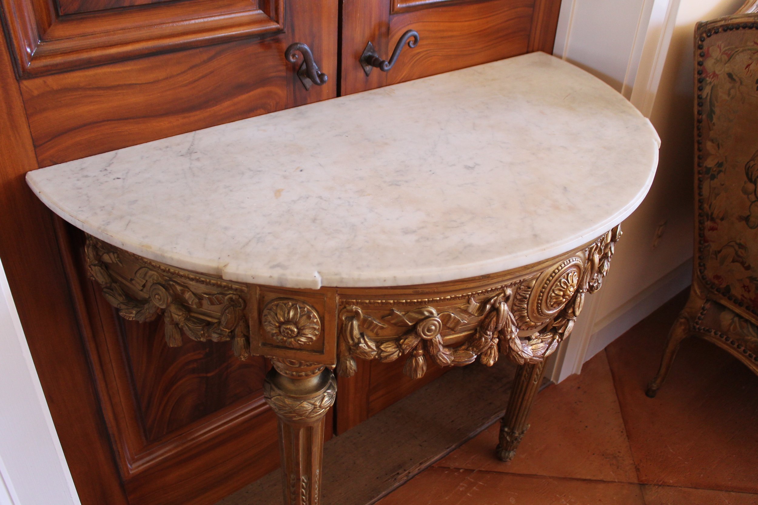 Italian Neoclassical Demilune Giltwood Console Table