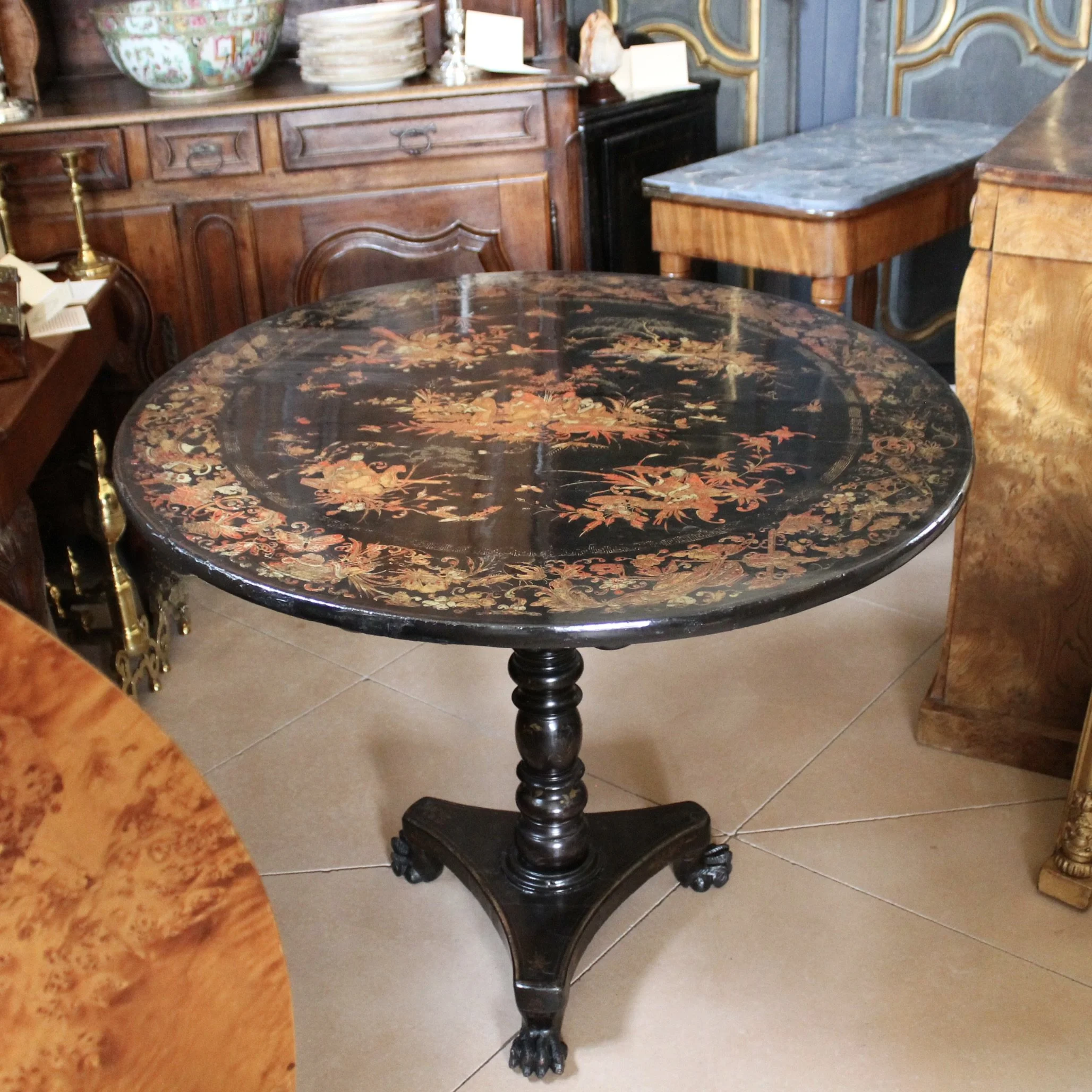 Chinese Export Black Lacquer and Gilt Decorated Tilt Top Table