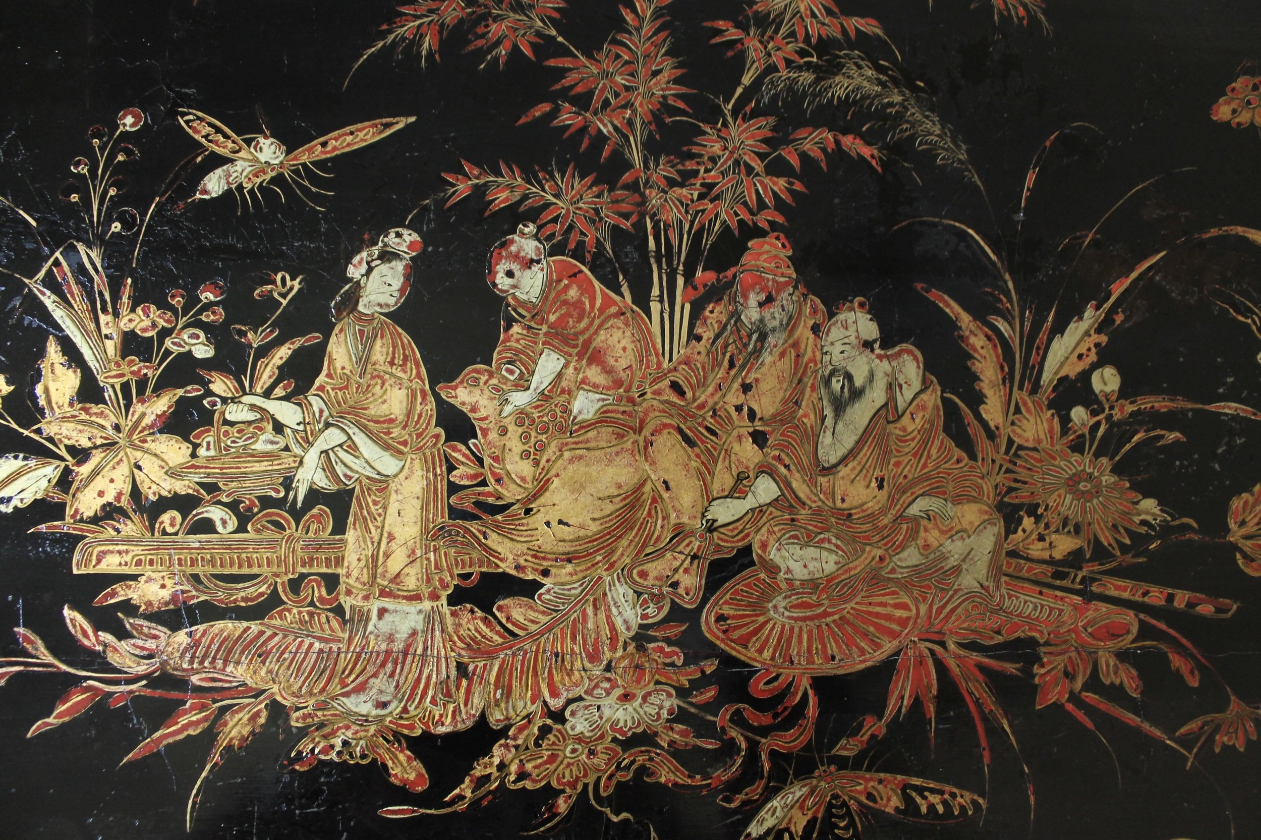 Chinese Export Black Lacquer and Gilt Decorated Tilt Top Table