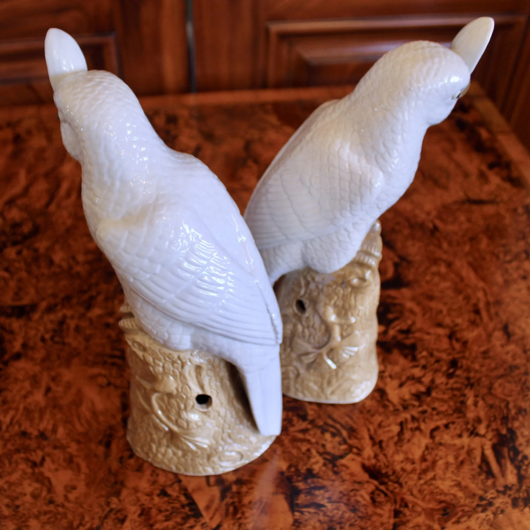 Pair of Fine Chinese Export Porcelain Cockatoos