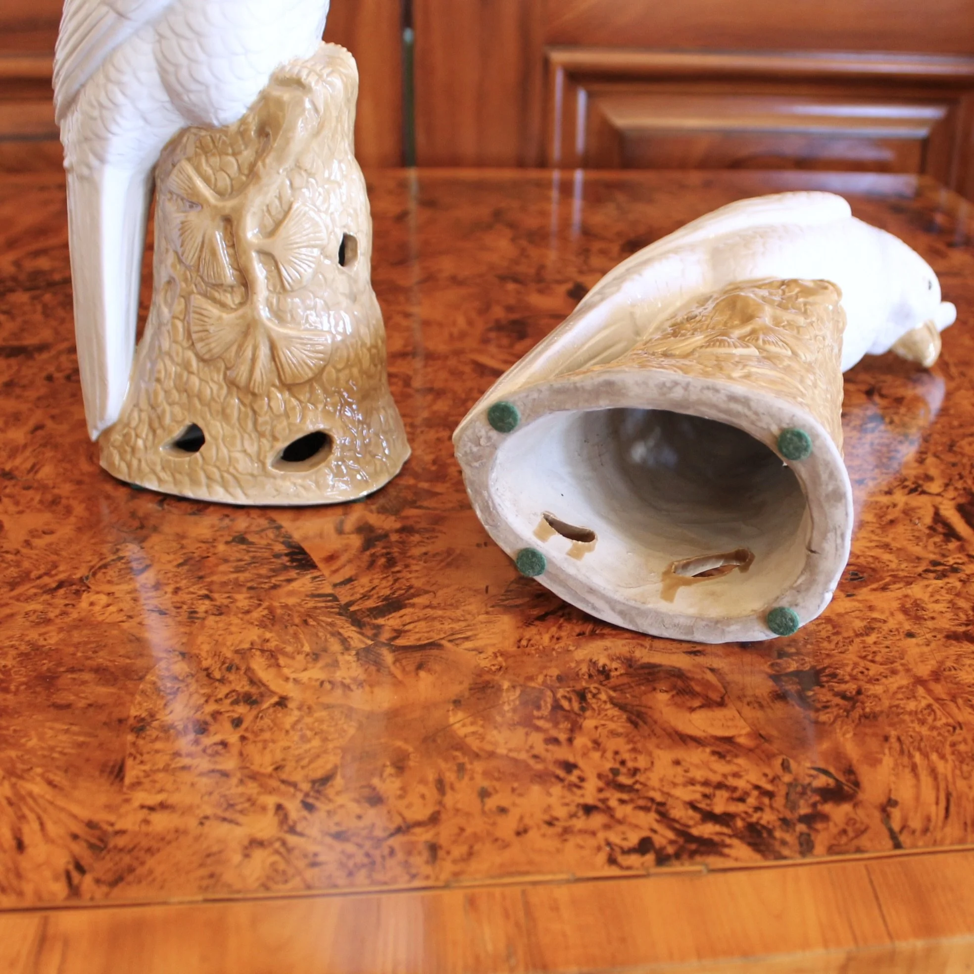 Pair of Fine Chinese Export Porcelain Cockatoos