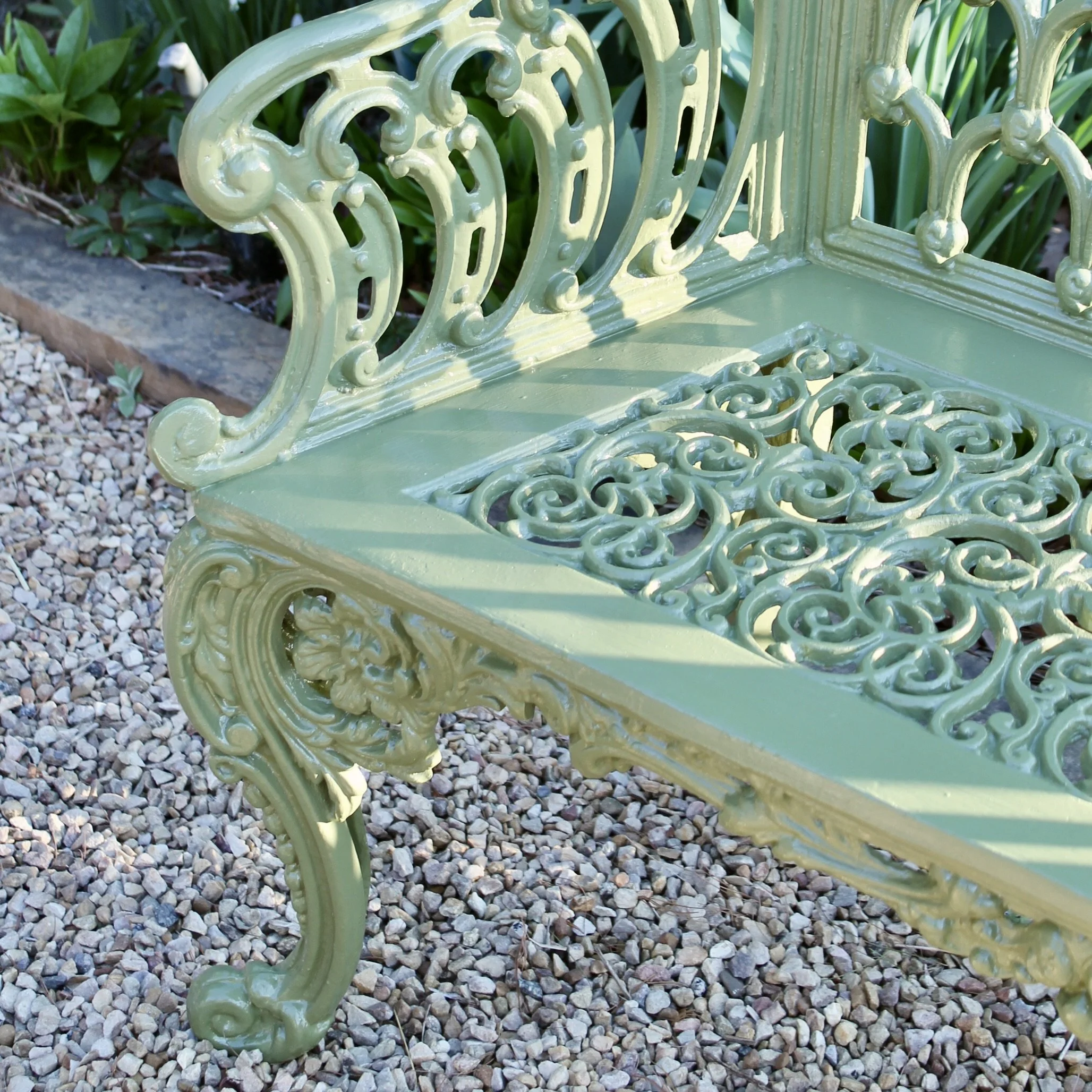 Pair of American "White House" Garden Benches