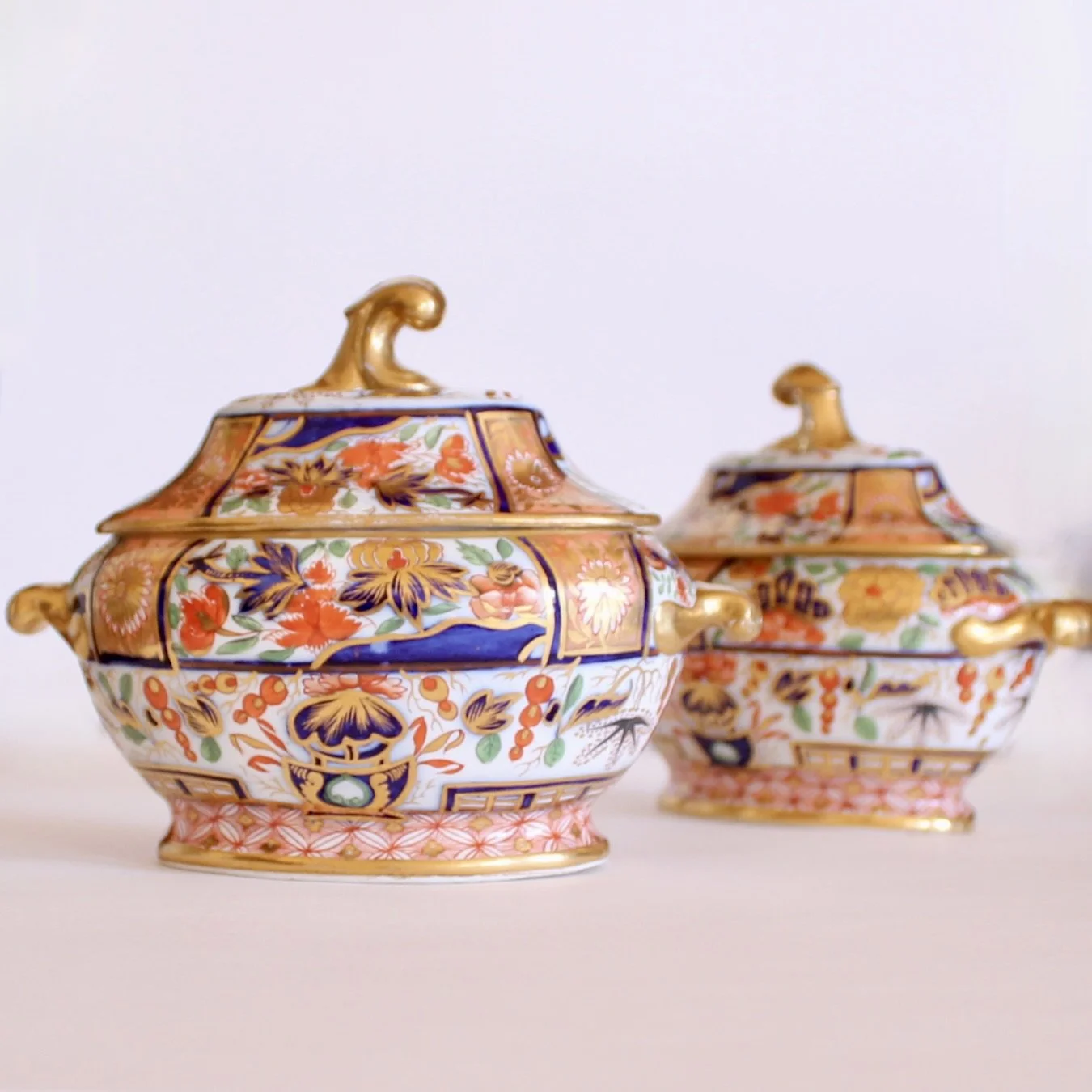Pair of Exceptional Early English Gilt Imari Sauce Tureens