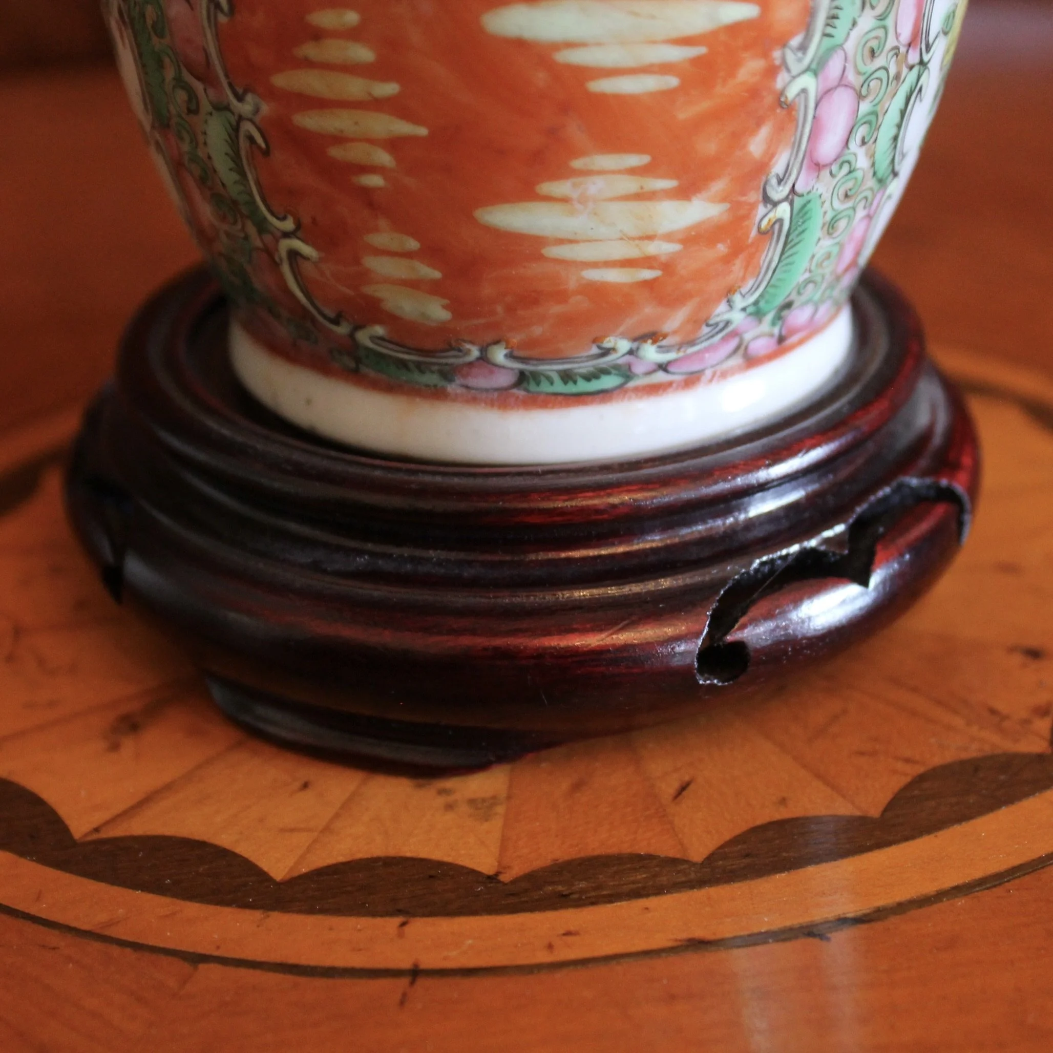 antique Rose Medallion Lamp