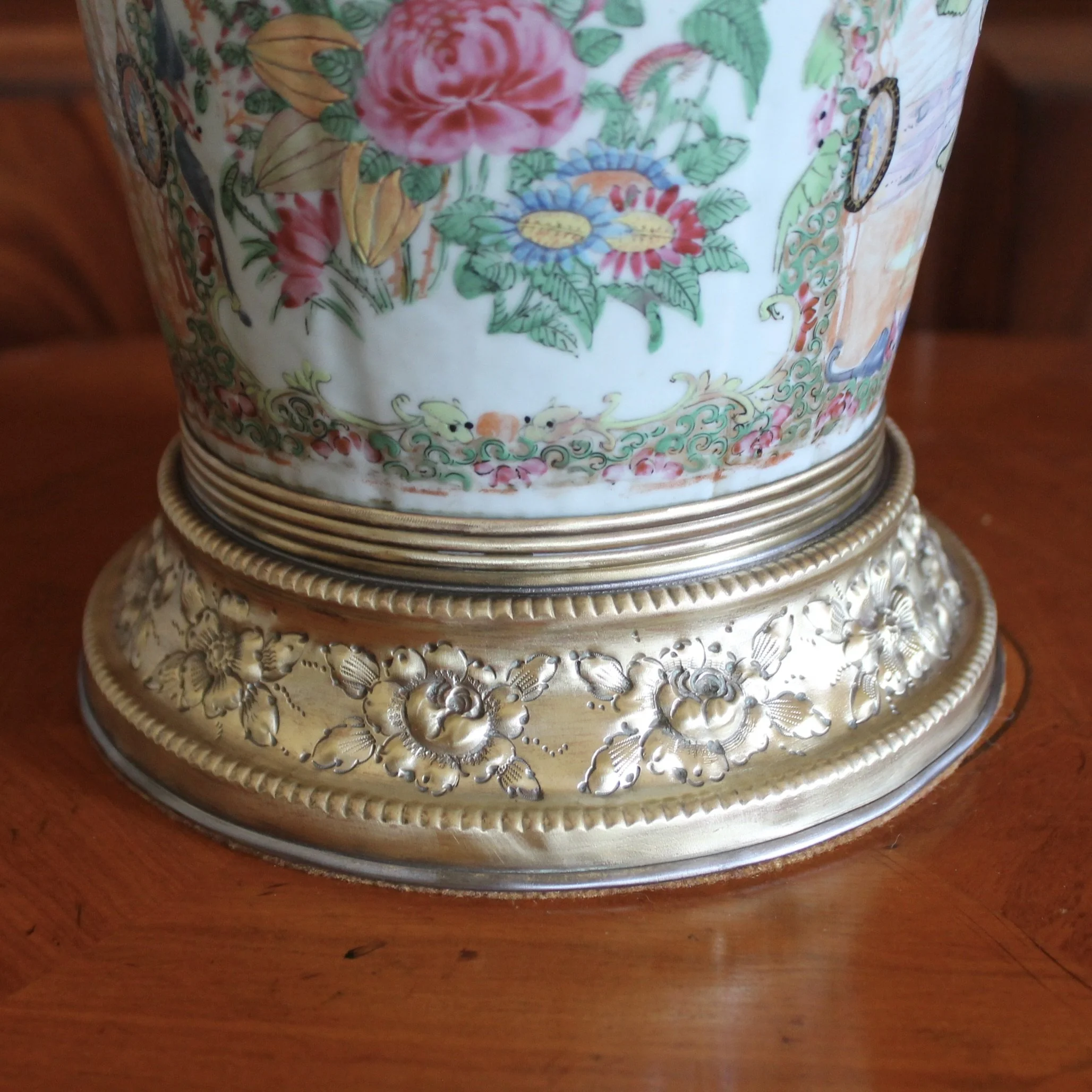 Large Rose Mandarin Porcelain Lamp