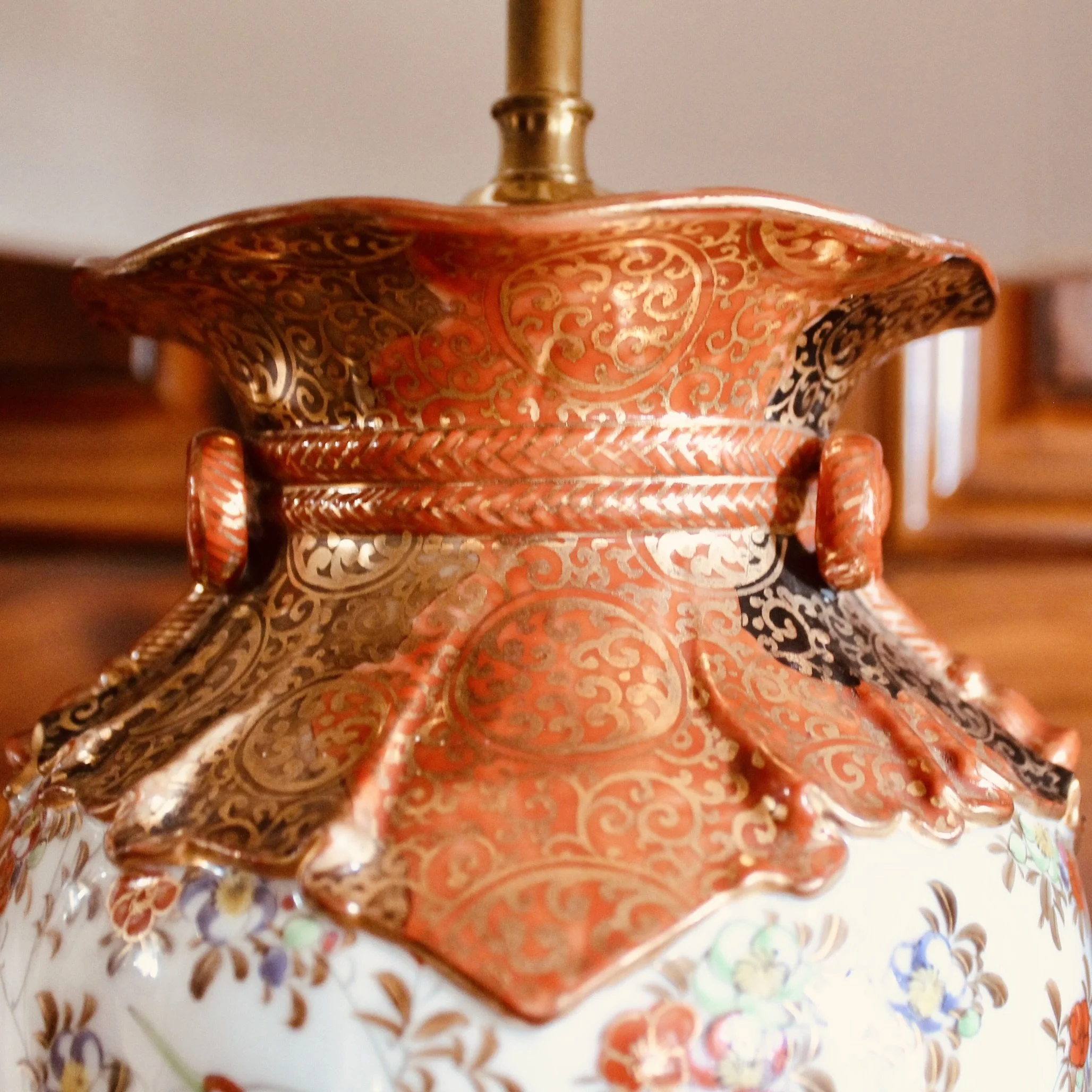 Japanese Kutani Porcelain Lamp