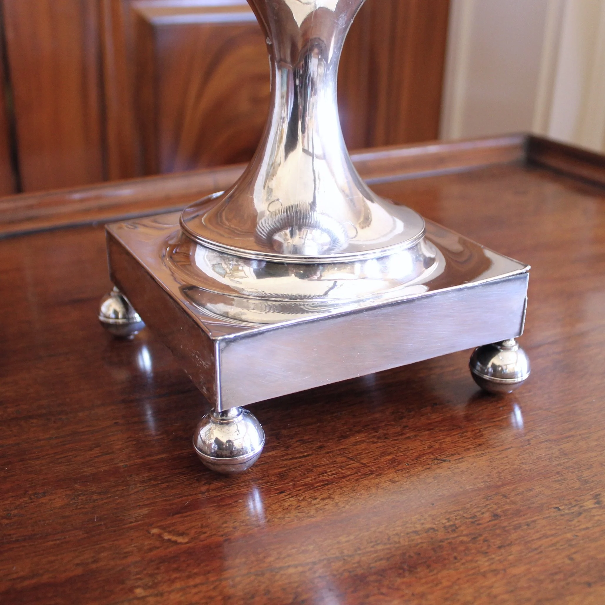 English Neoclassical Hot Water Urn, Silver