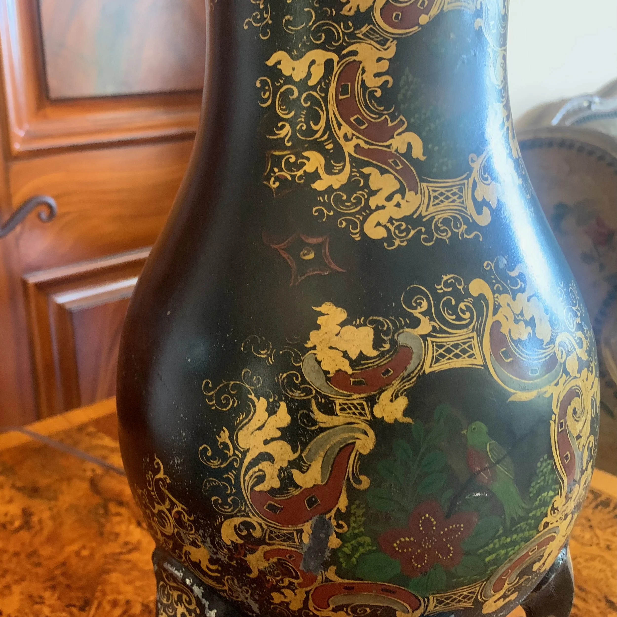 Painted-and-Gilded-Continental-Samovar-Adapted-into-a-Lamp (11).jpeg
