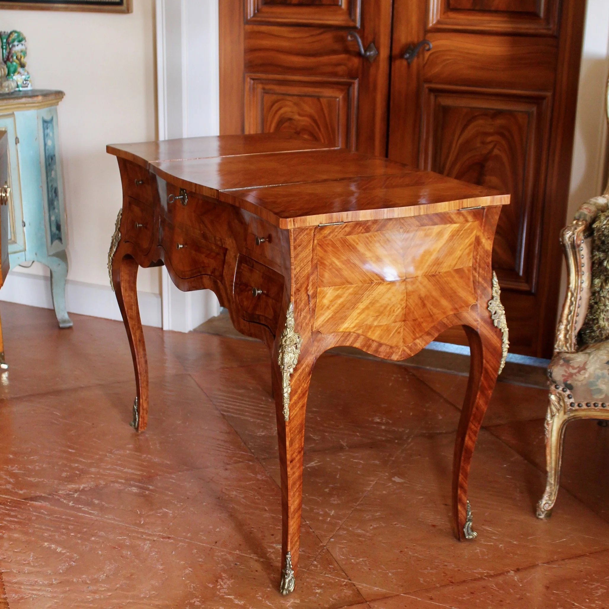 French-Louis-XV-Style-Marquetry-Satinwood-And-Tulipwood-dressing-Table-side