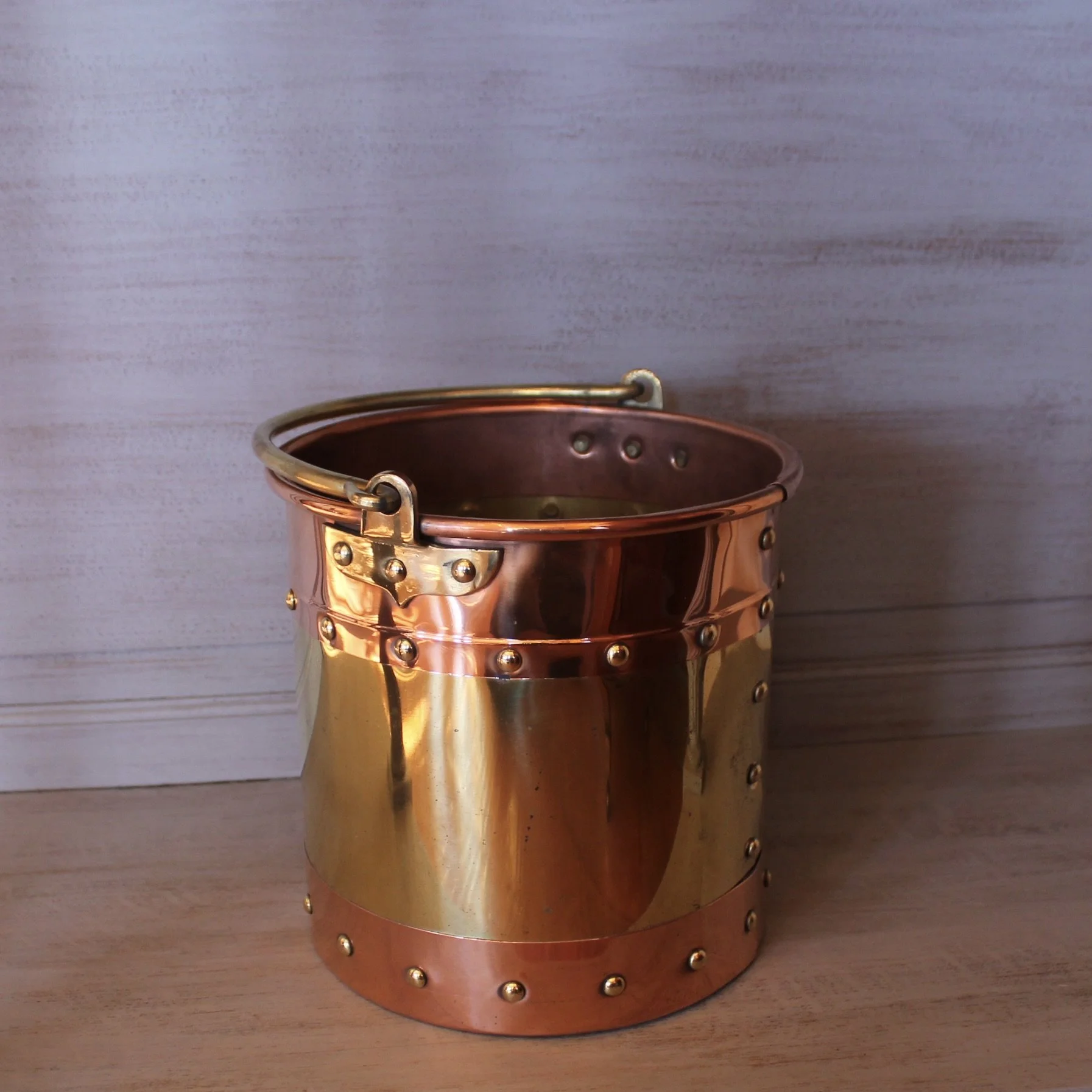 English copper fireplace bucket