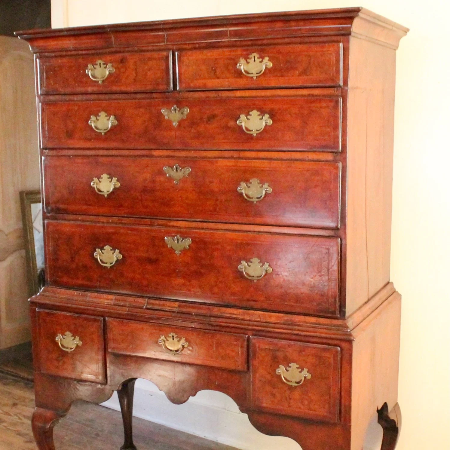 early-georgian-antique-english-burl-walnut-highboy-chest-on-stand (2)