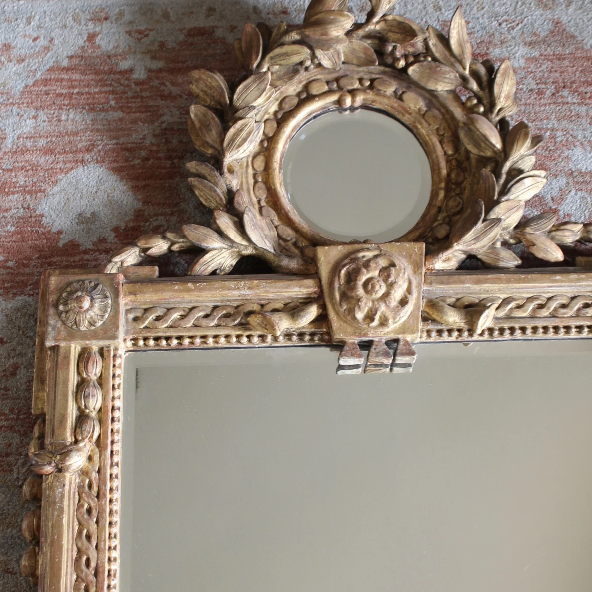 Italian Giltwood Neoclassical Mirror with Laurel Crest