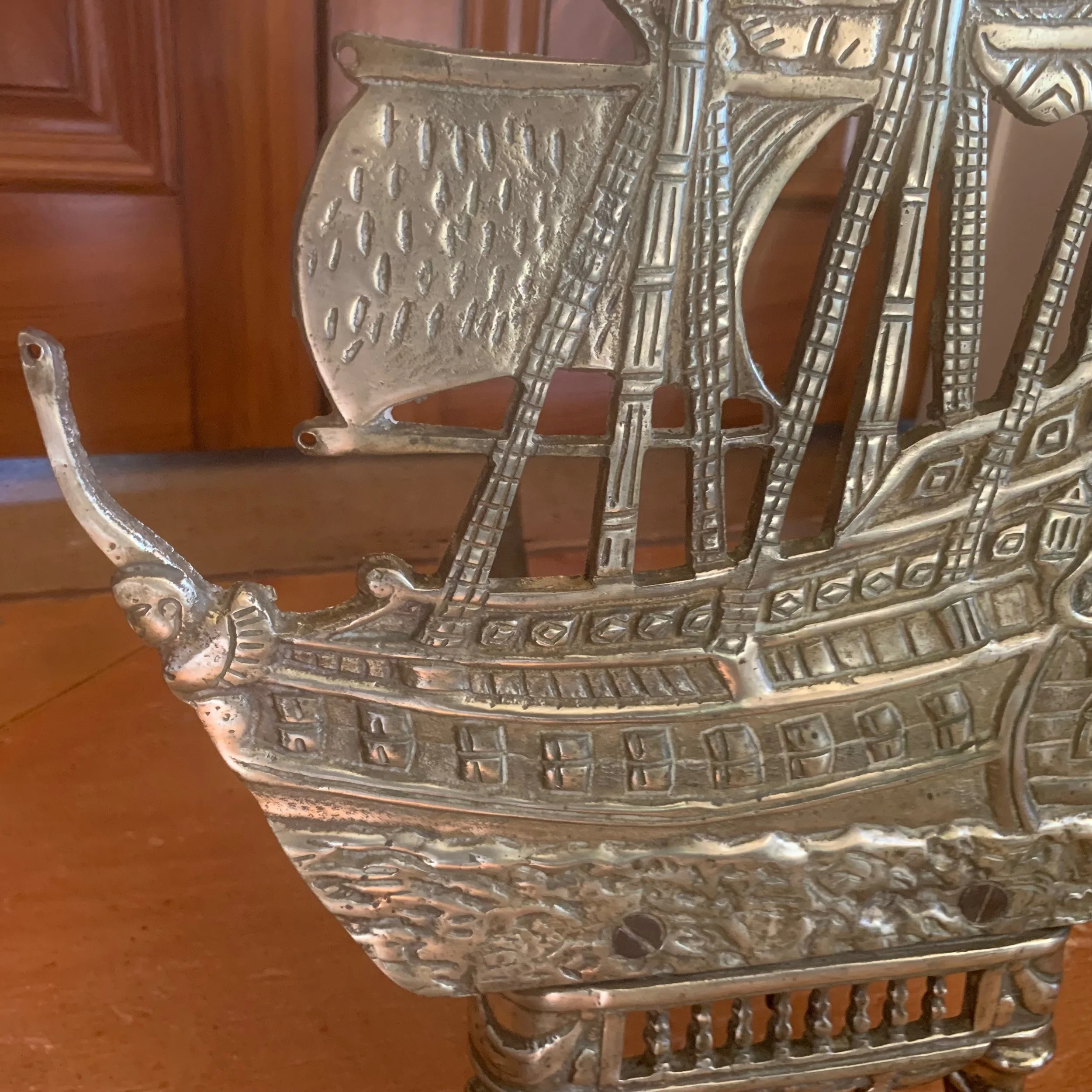 Antique-Brass-Spanish-Galleon-Ship-Andirons (10)-detail