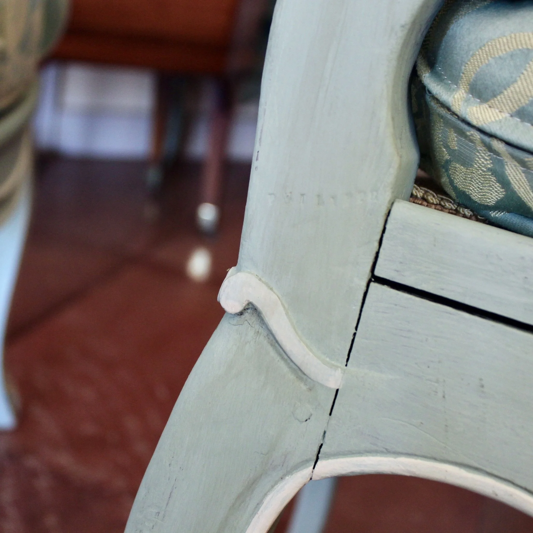 Louis XV period chairs estampillé PHILIPPE