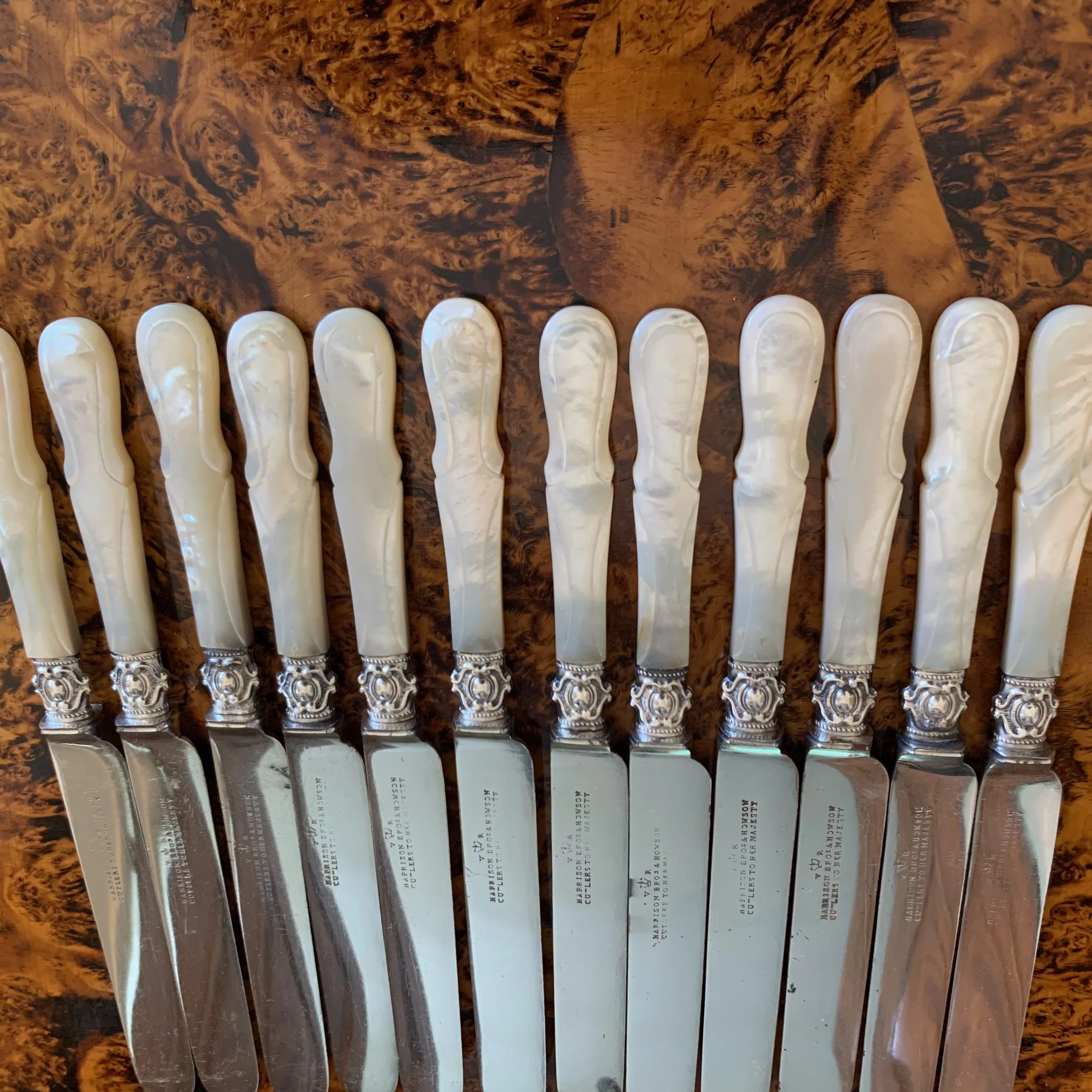 Harrison-Bros.-&-Howson-English-Silver-&-Mother-of-Pearl-Knives (3).jpeg