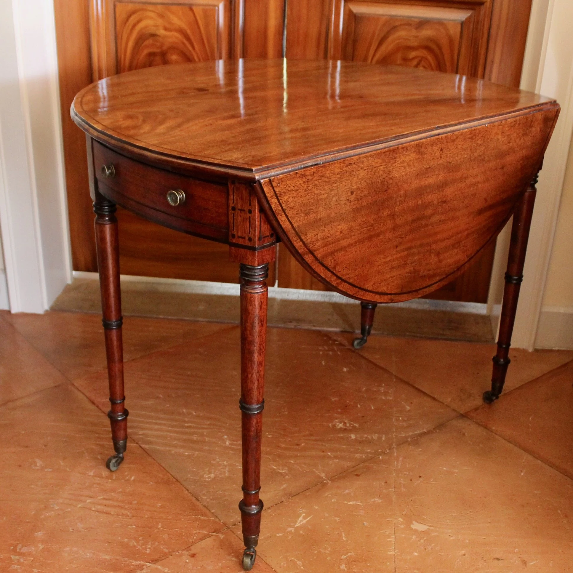 Regency-Mahogany-and-Ebonized-Pembroke-Table-side